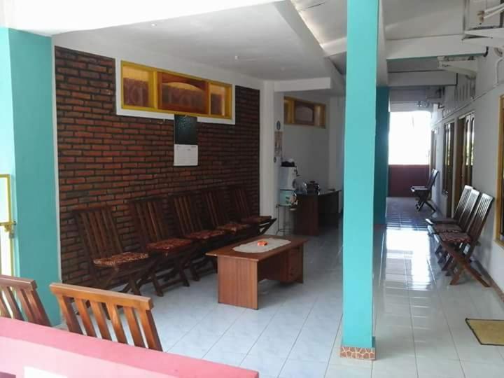 Photo 33