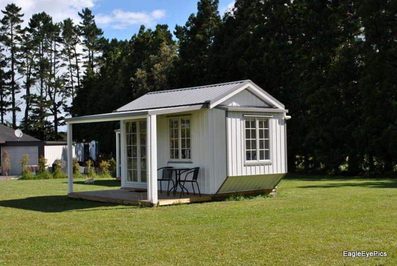 Palm Drive 'Cozy Cabins' view 4