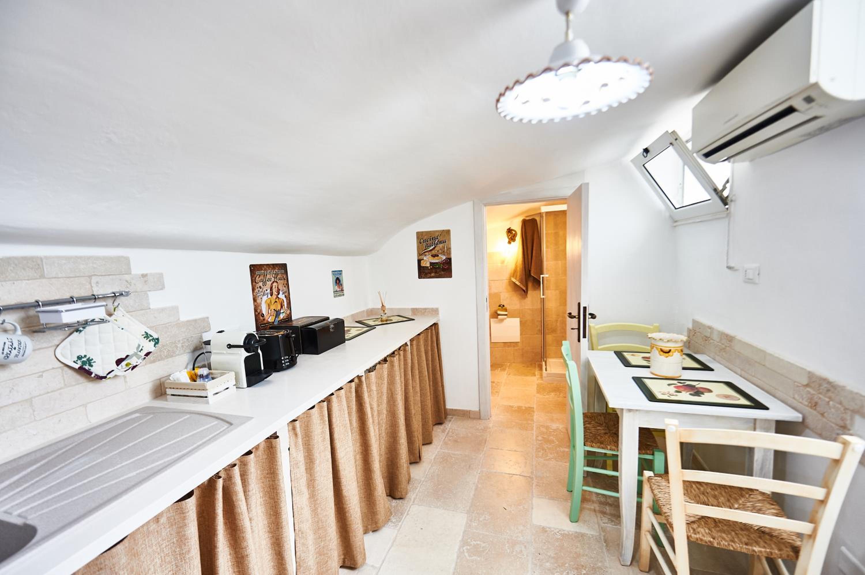 EQUORUM 13 - Ostuni Centro en Ostuni — kitchen