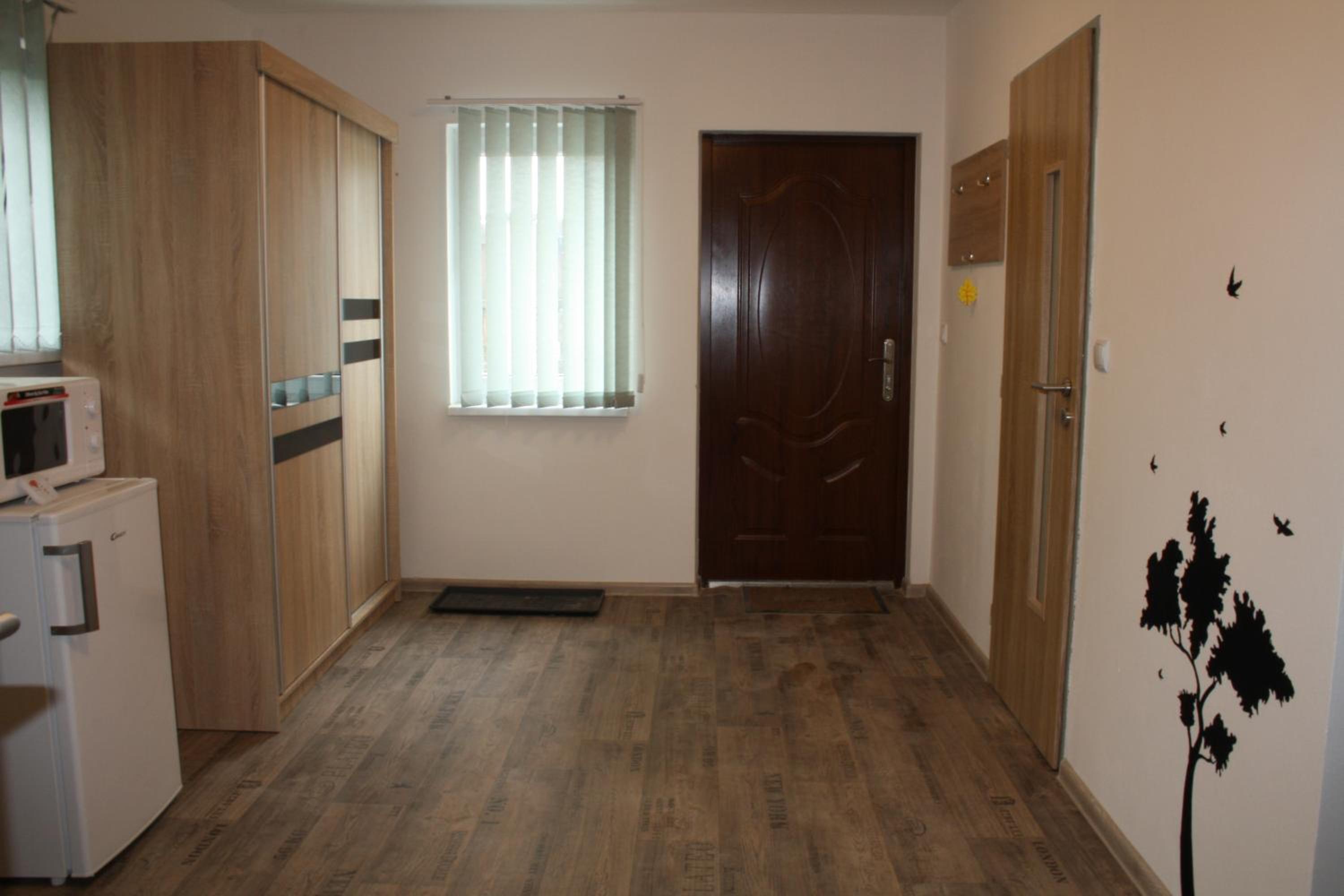 Photo 52