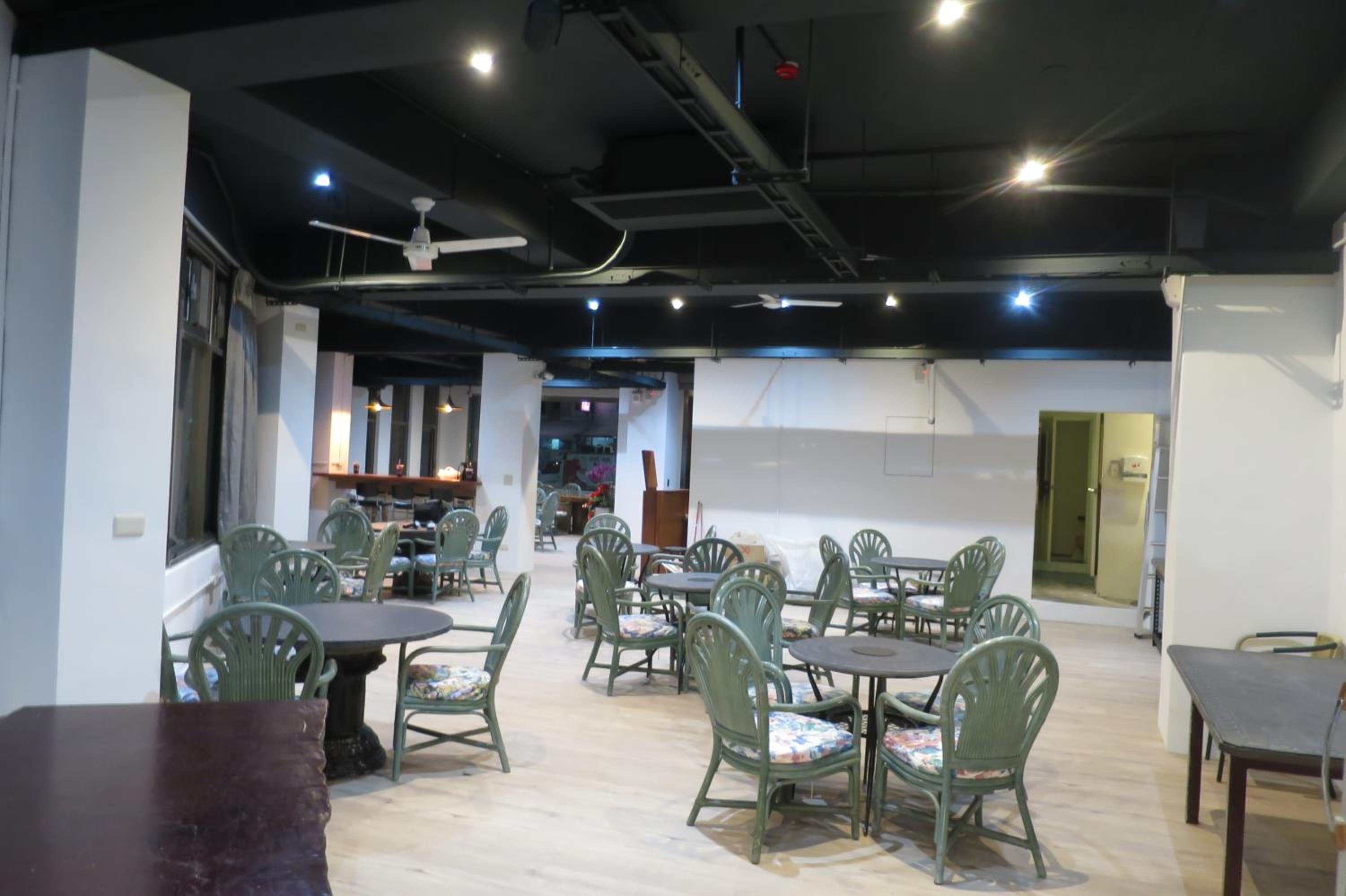 ISING HOTEL