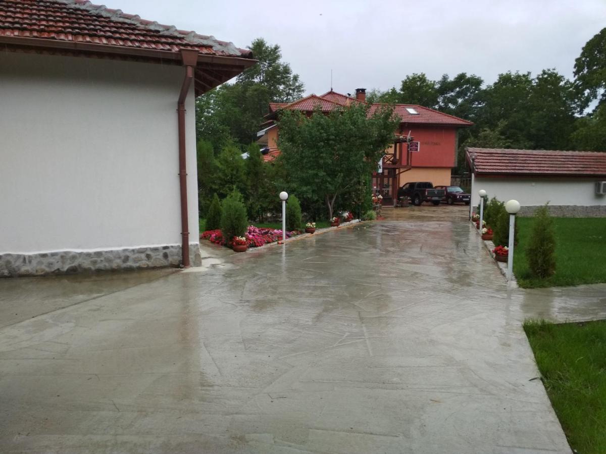 Guest House 