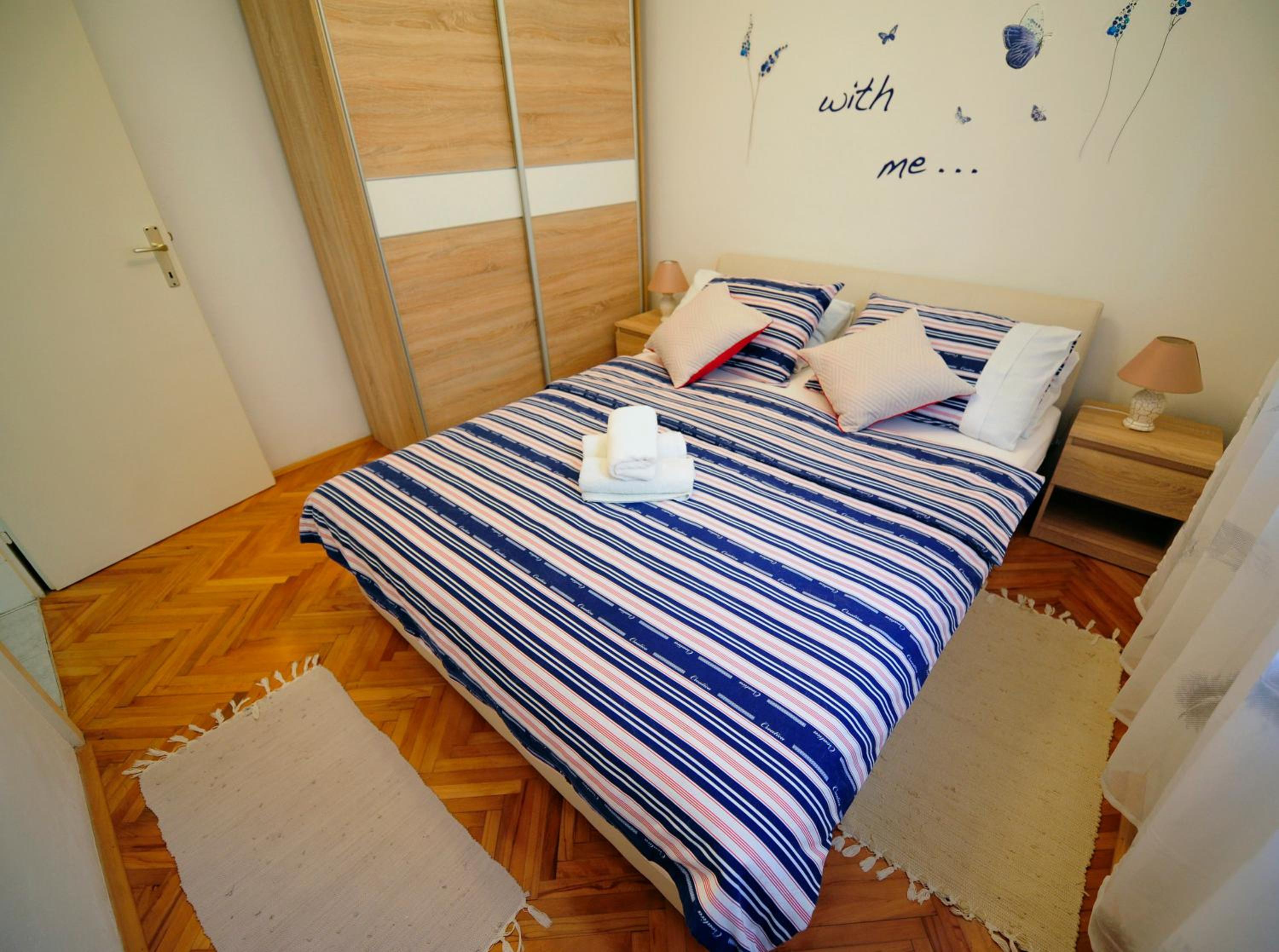 Green Garden Apartment photo 2