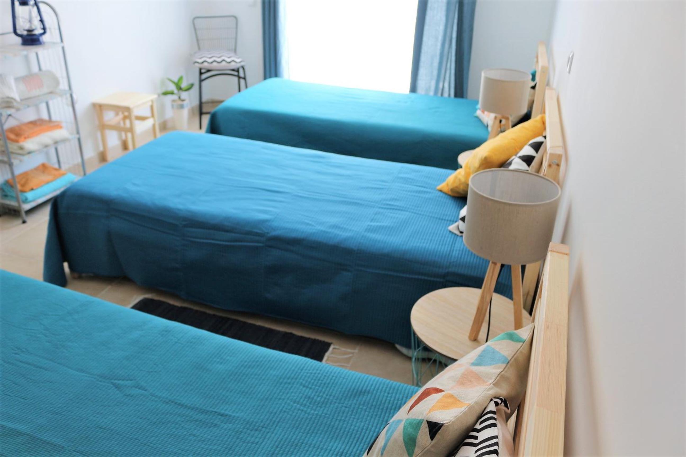 Tropical 2 BDR Apt in Lagos Centre by LovelyStay view 4
