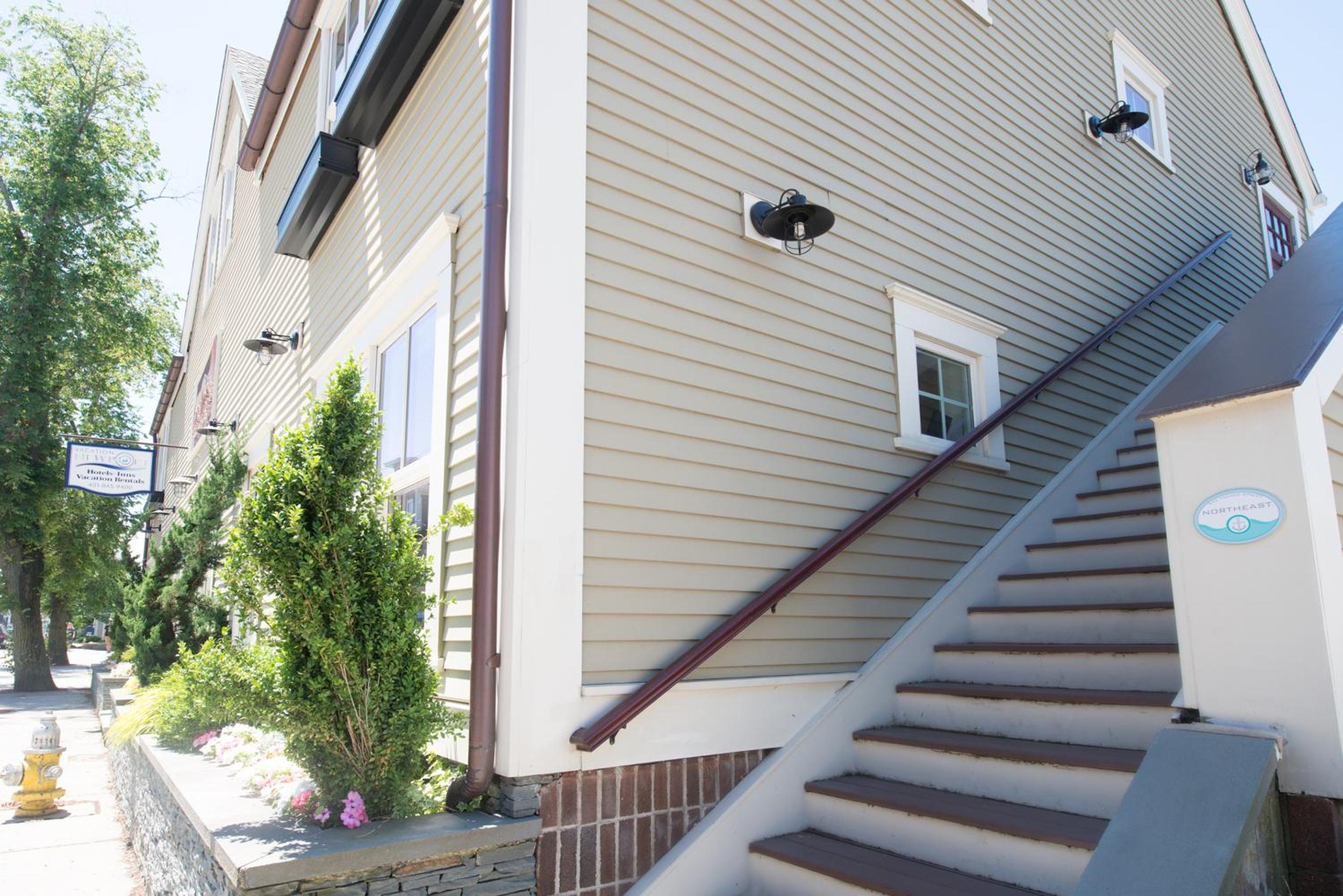 The Newport Lofts - 543 Thames Street