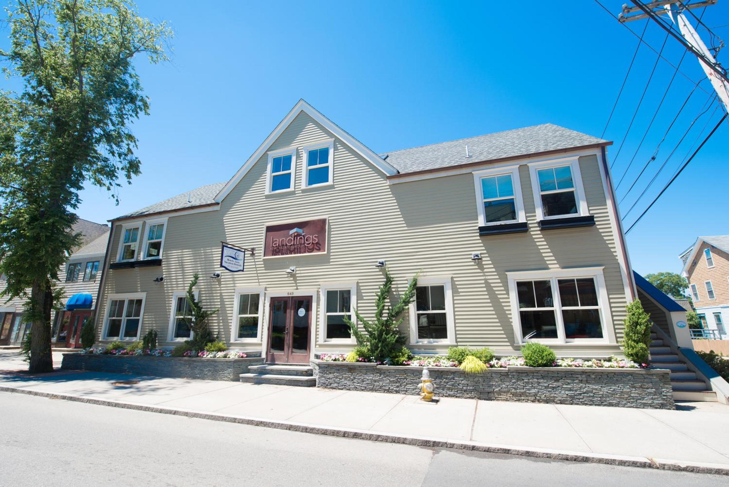 The Newport Lofts - 543 Thames Street