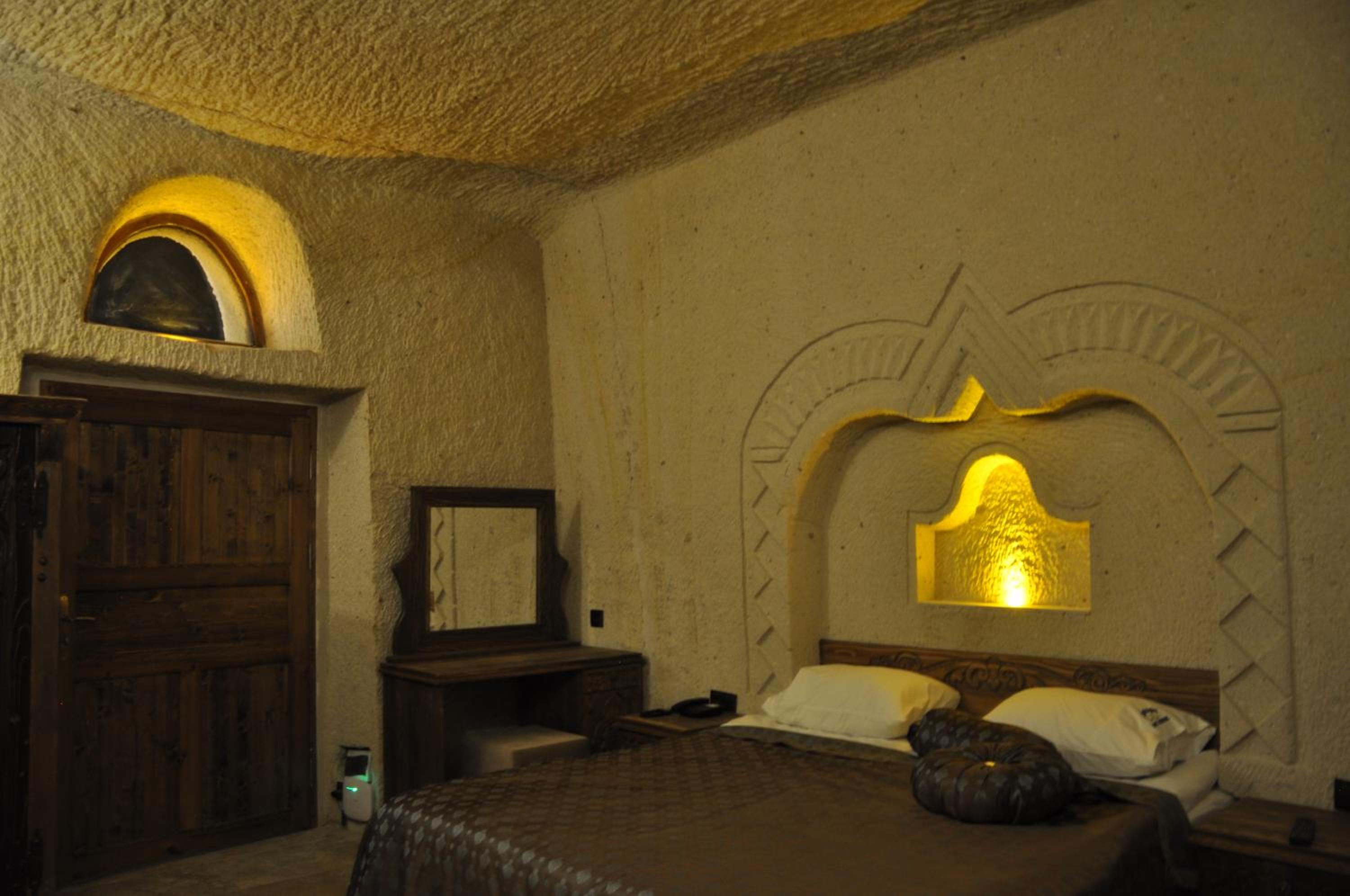Çavuşin Cave House-Cappadocia - Image 21