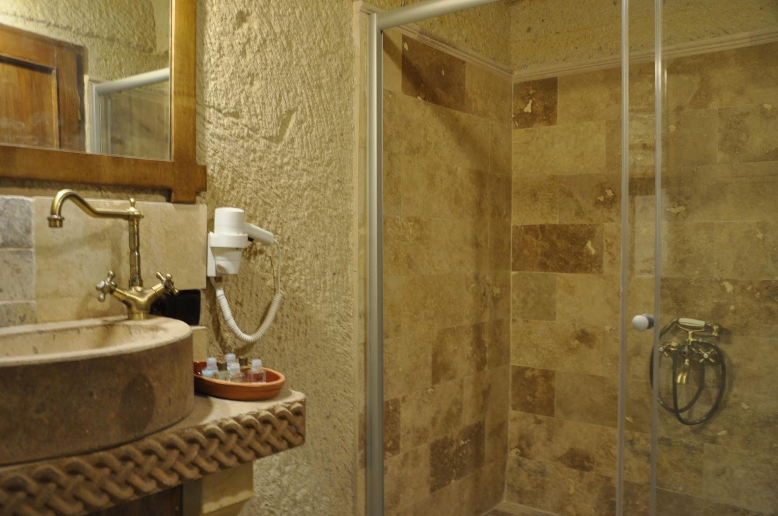 Çavuşin Cave House-Cappadocia - Image 14