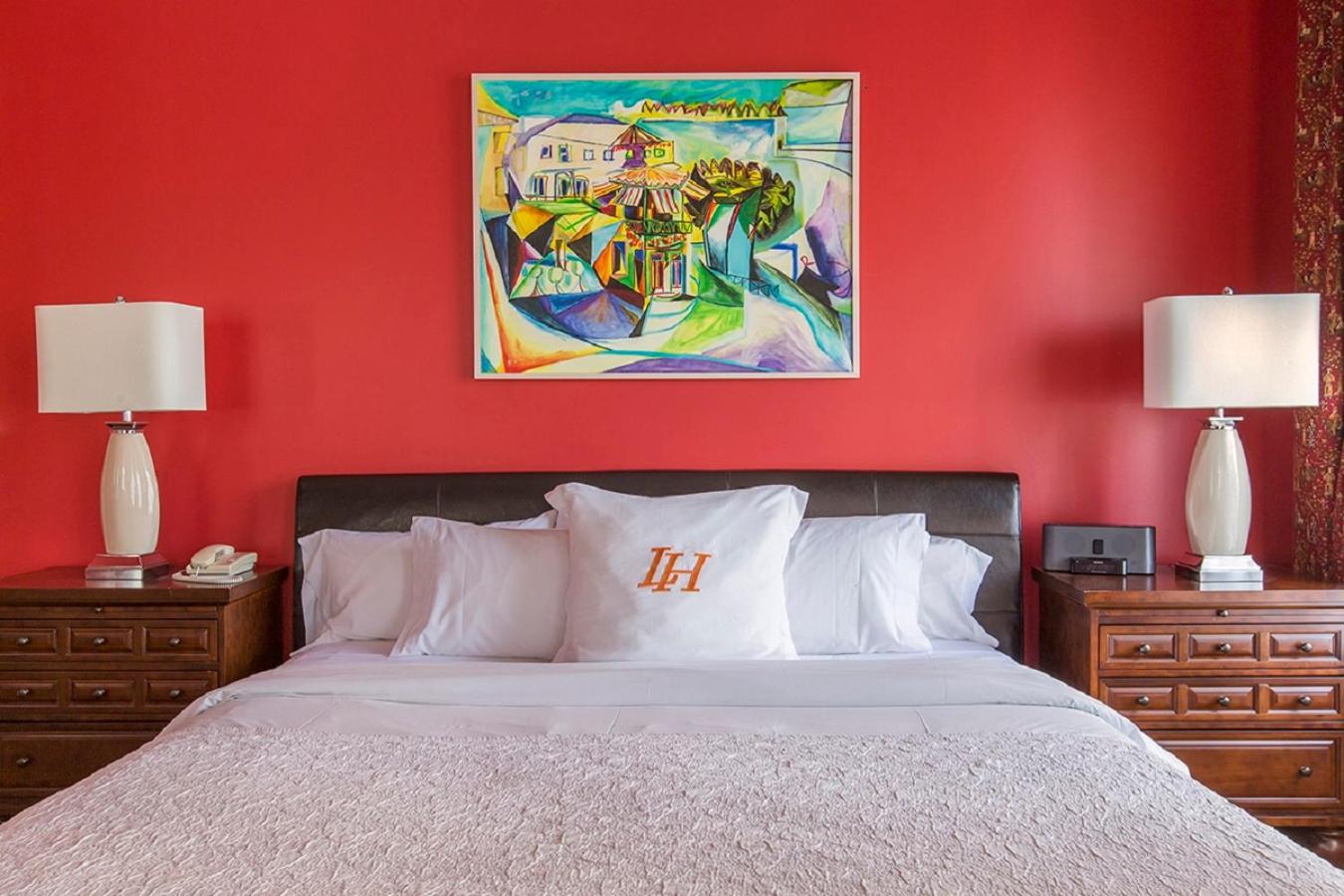 LHotel-2