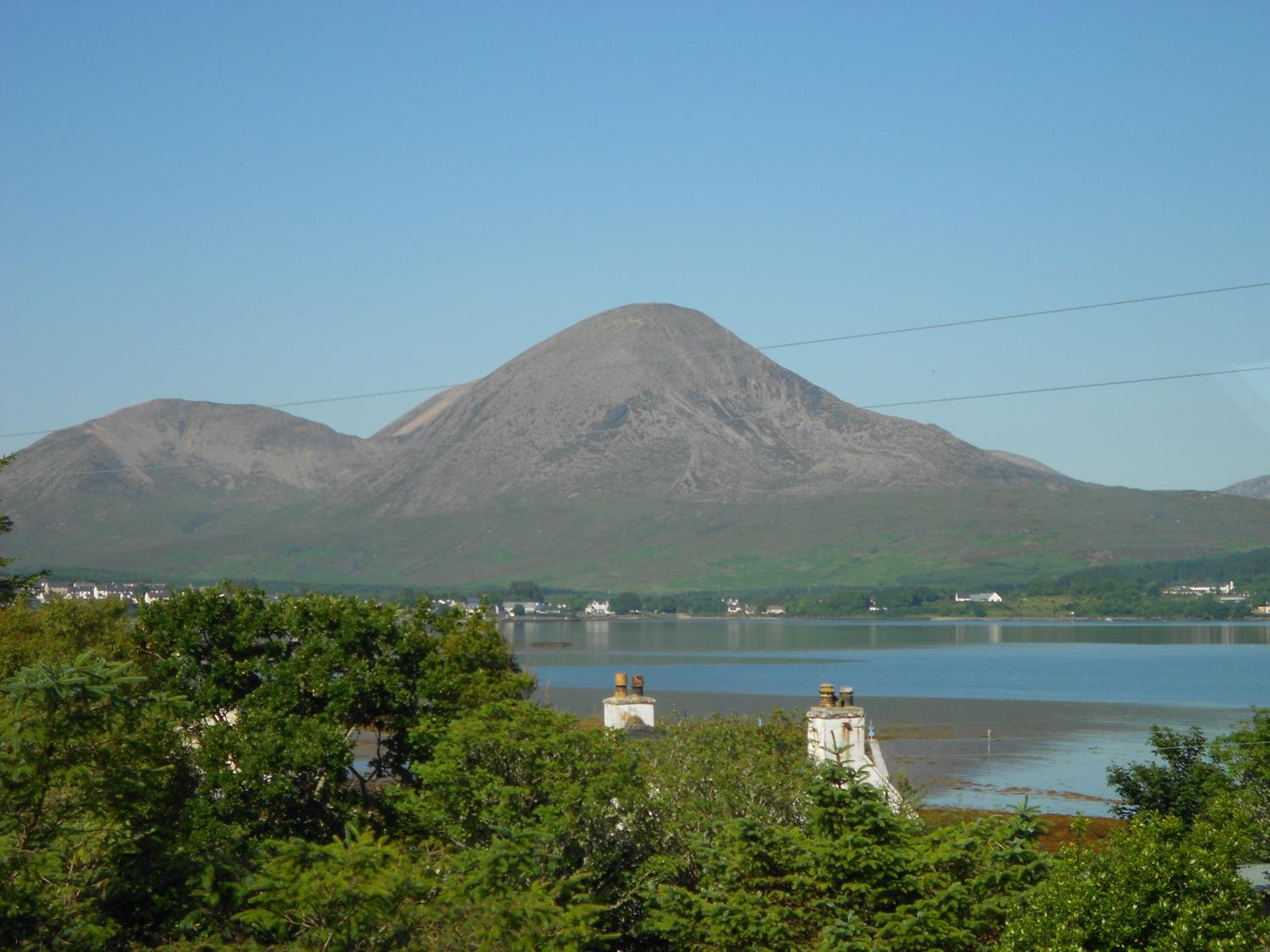 Breakish Escape B&B-near Broadford view 5