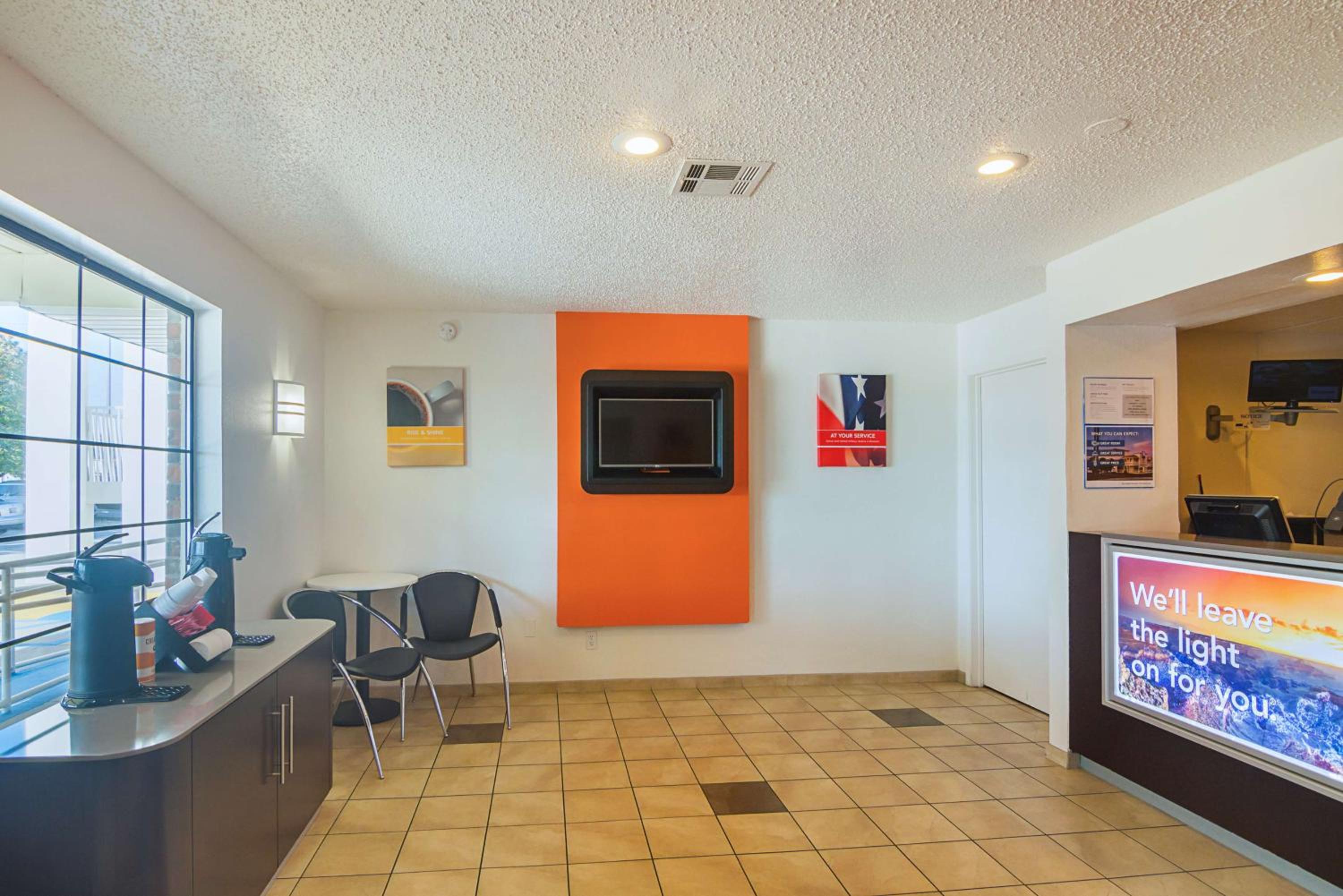 Lawton Vacations - Motel 6-Lawton, OK - Property Image 6
