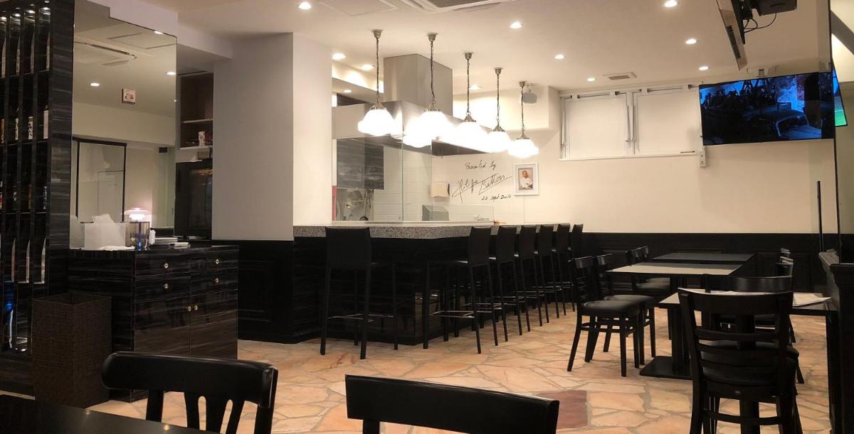 restaurant