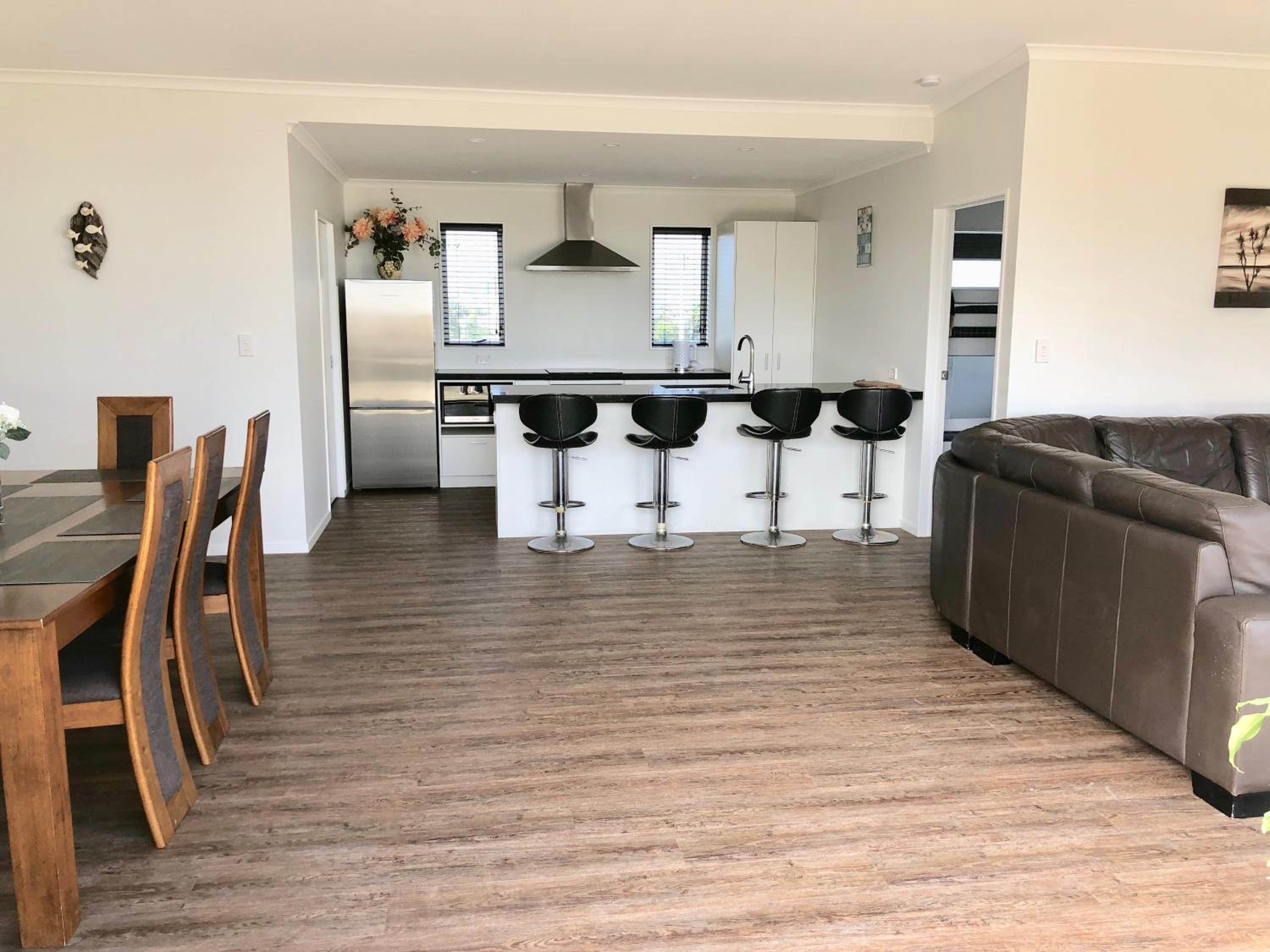 Otaki Beachfront Getaway view 2