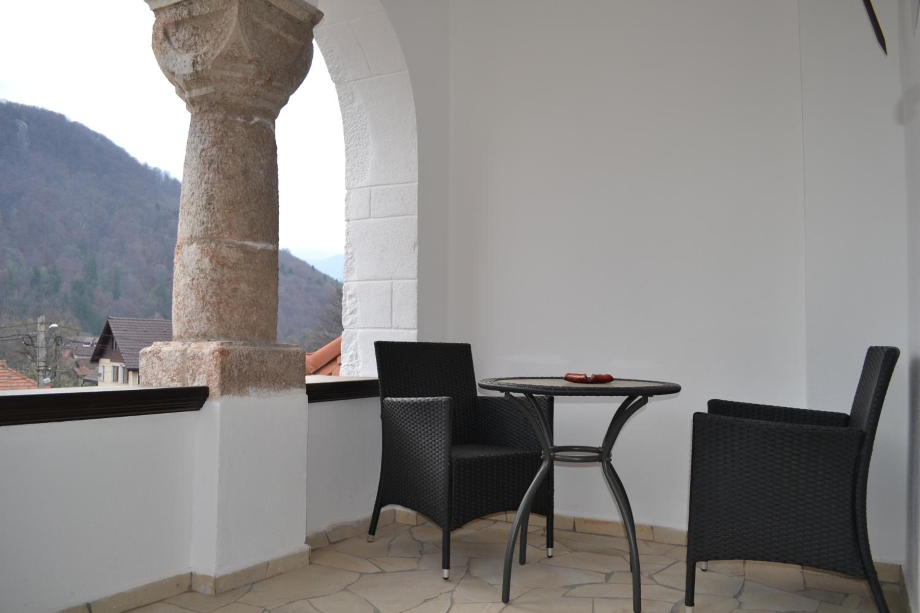 Micul Castel view 2