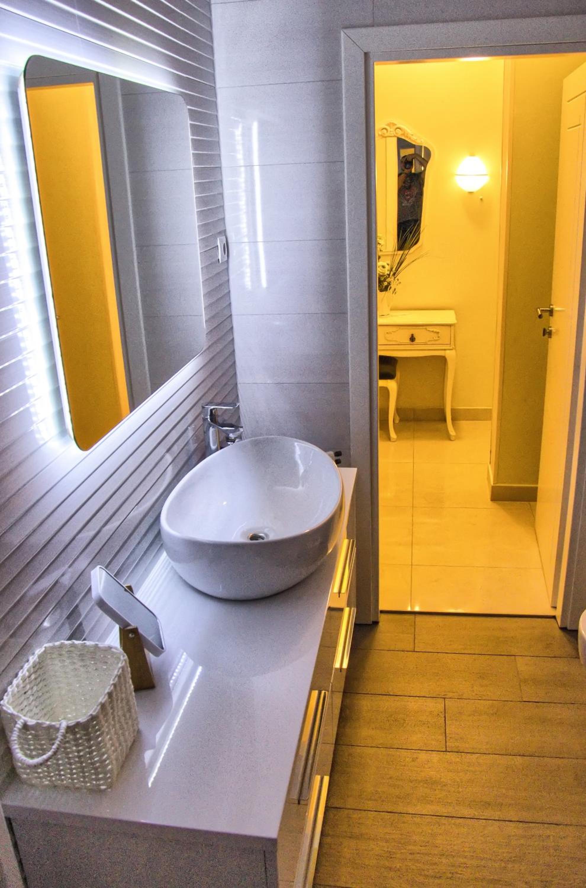Apartment Lambasa