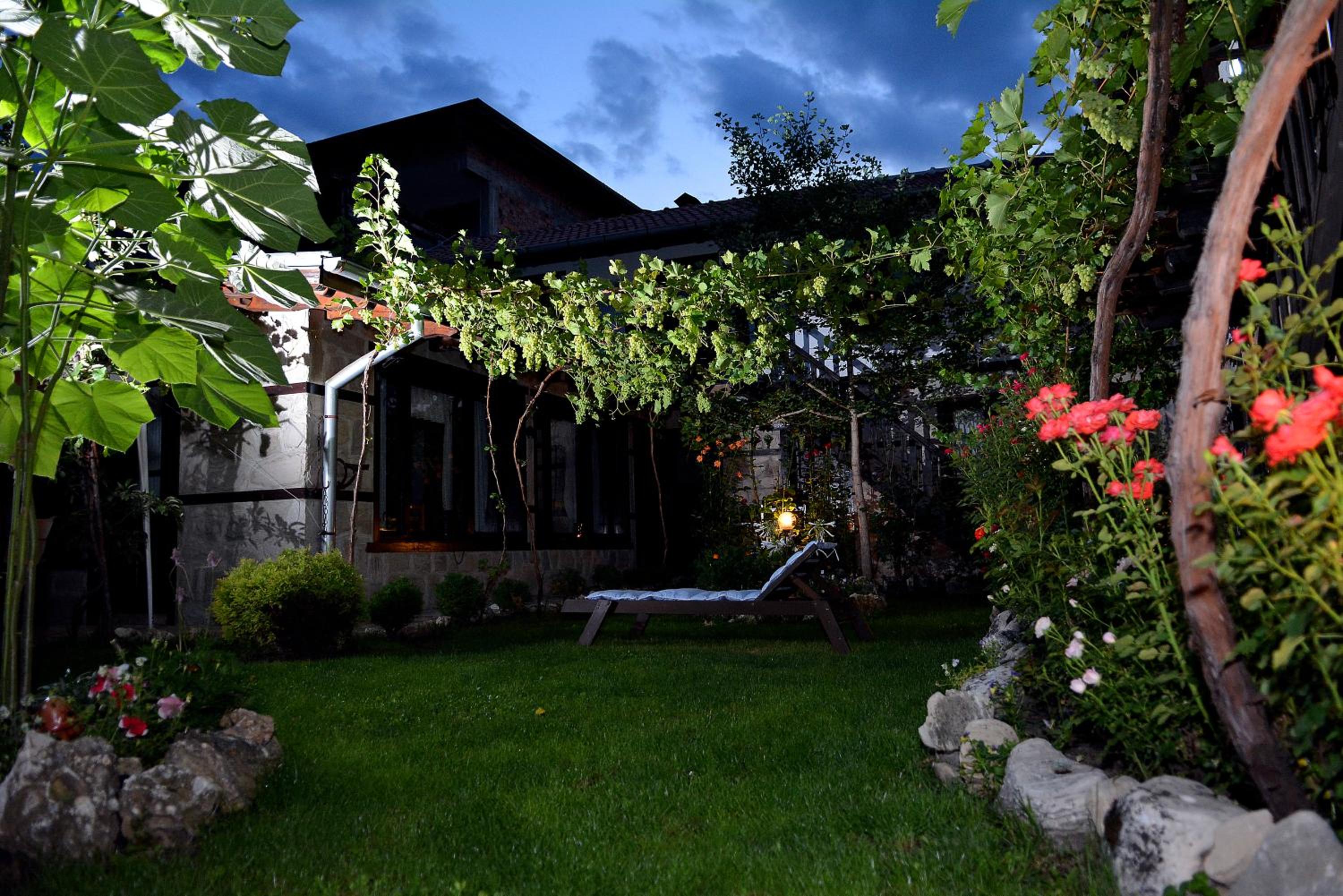 Bansko Vacations - Trenchova Guest House - Property Image 42