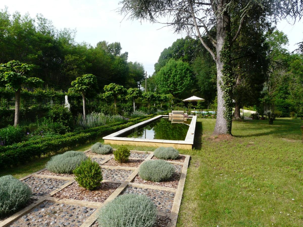 Le Manoir des Tuileries view 3