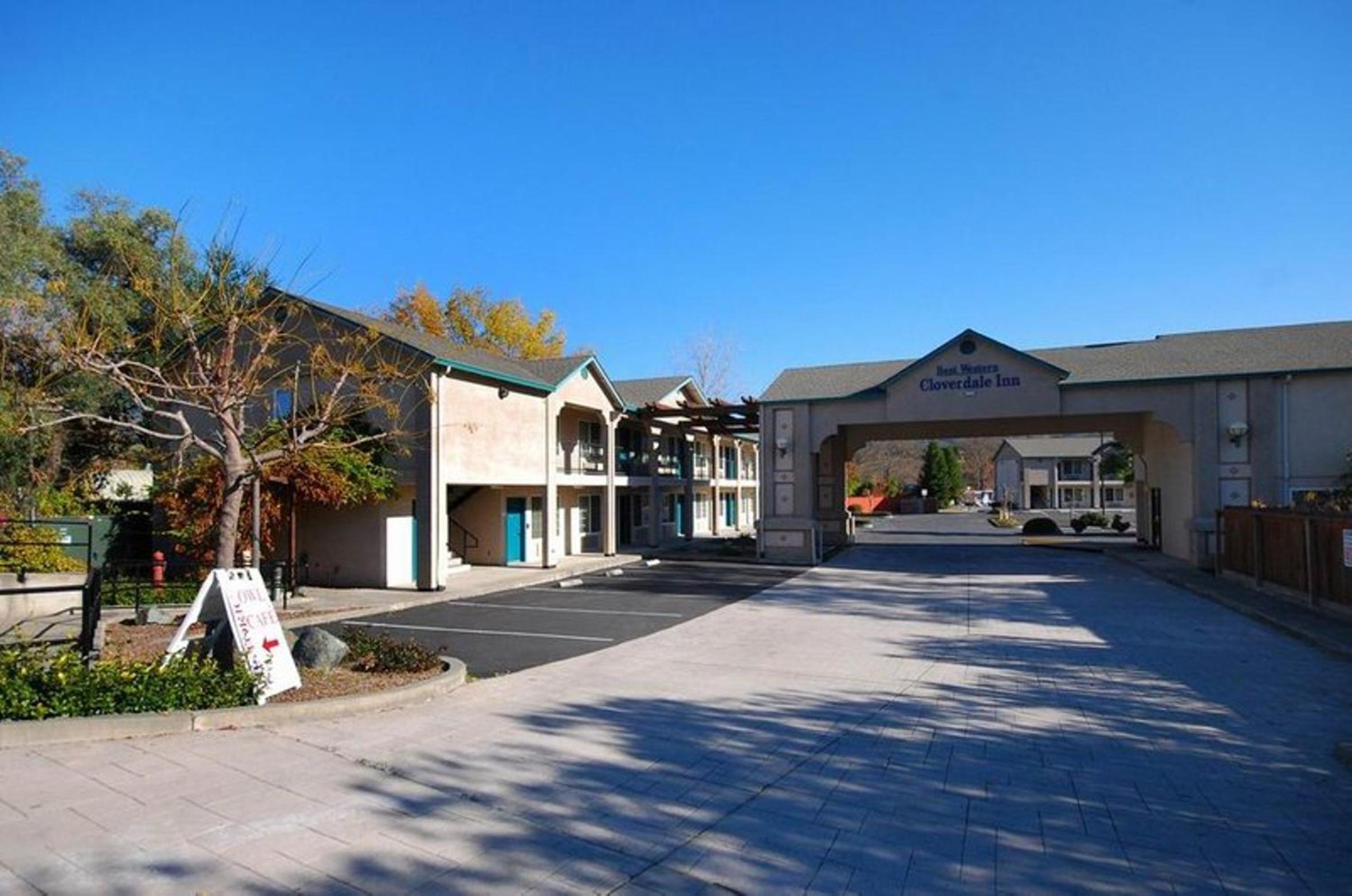 Cloverdale Wine Country Inn & Suites view 2