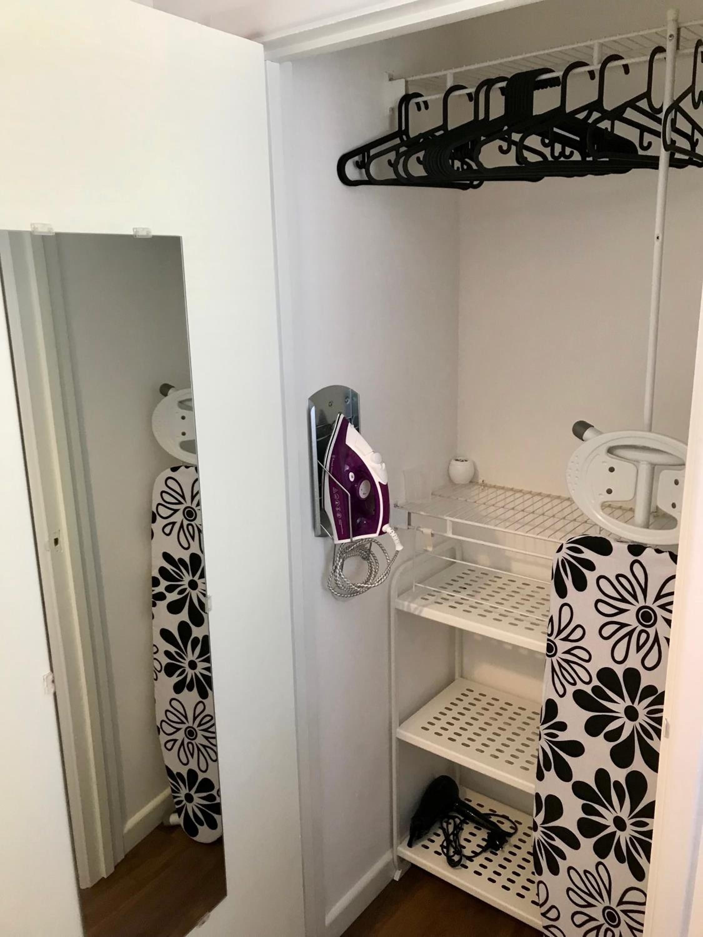 Stroud Vacations - Upper Highview - Self Catering Apartment, fpventures Stroud - Property Image 35