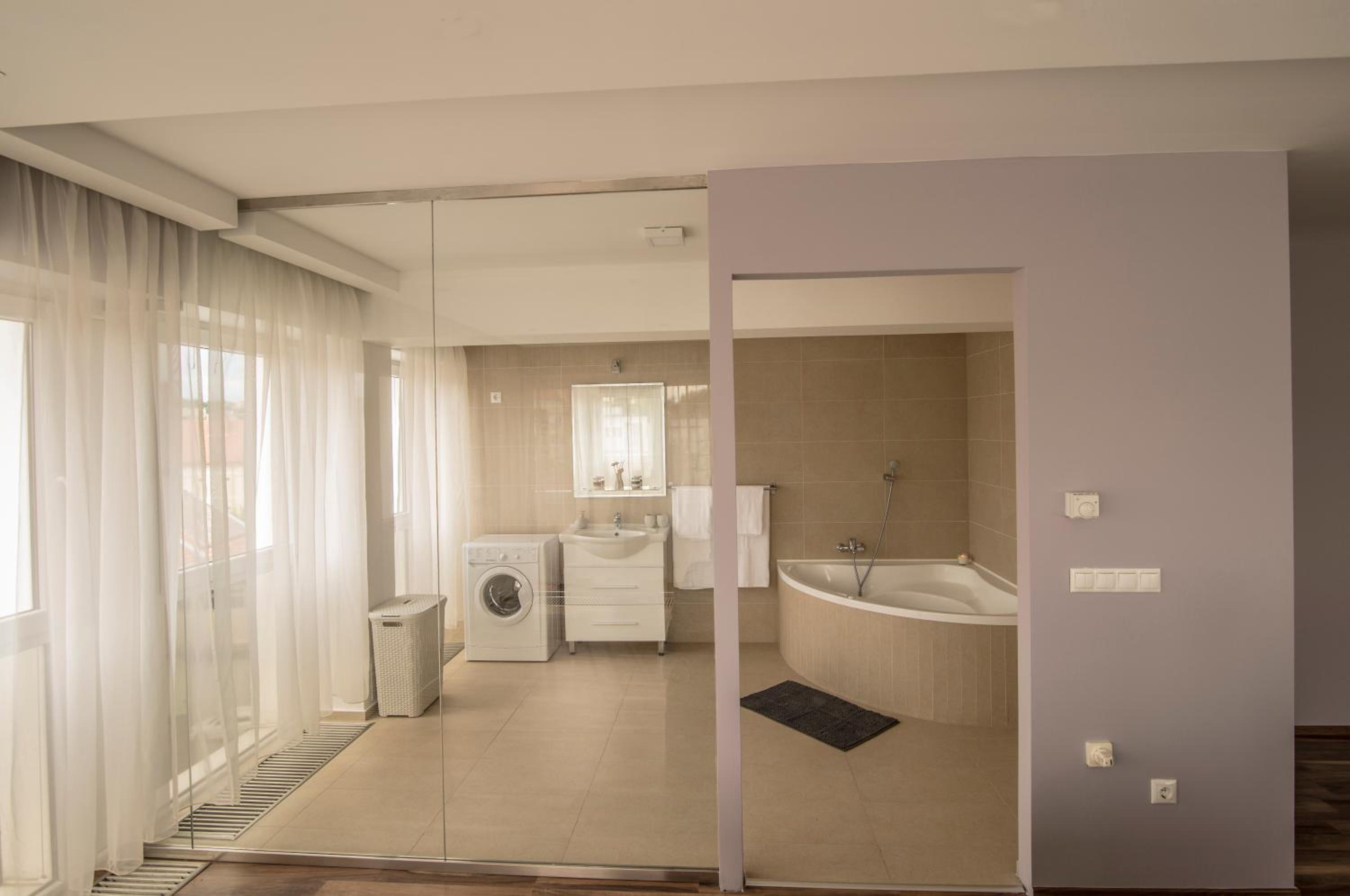 Unicorniselit Apartmanok view 4