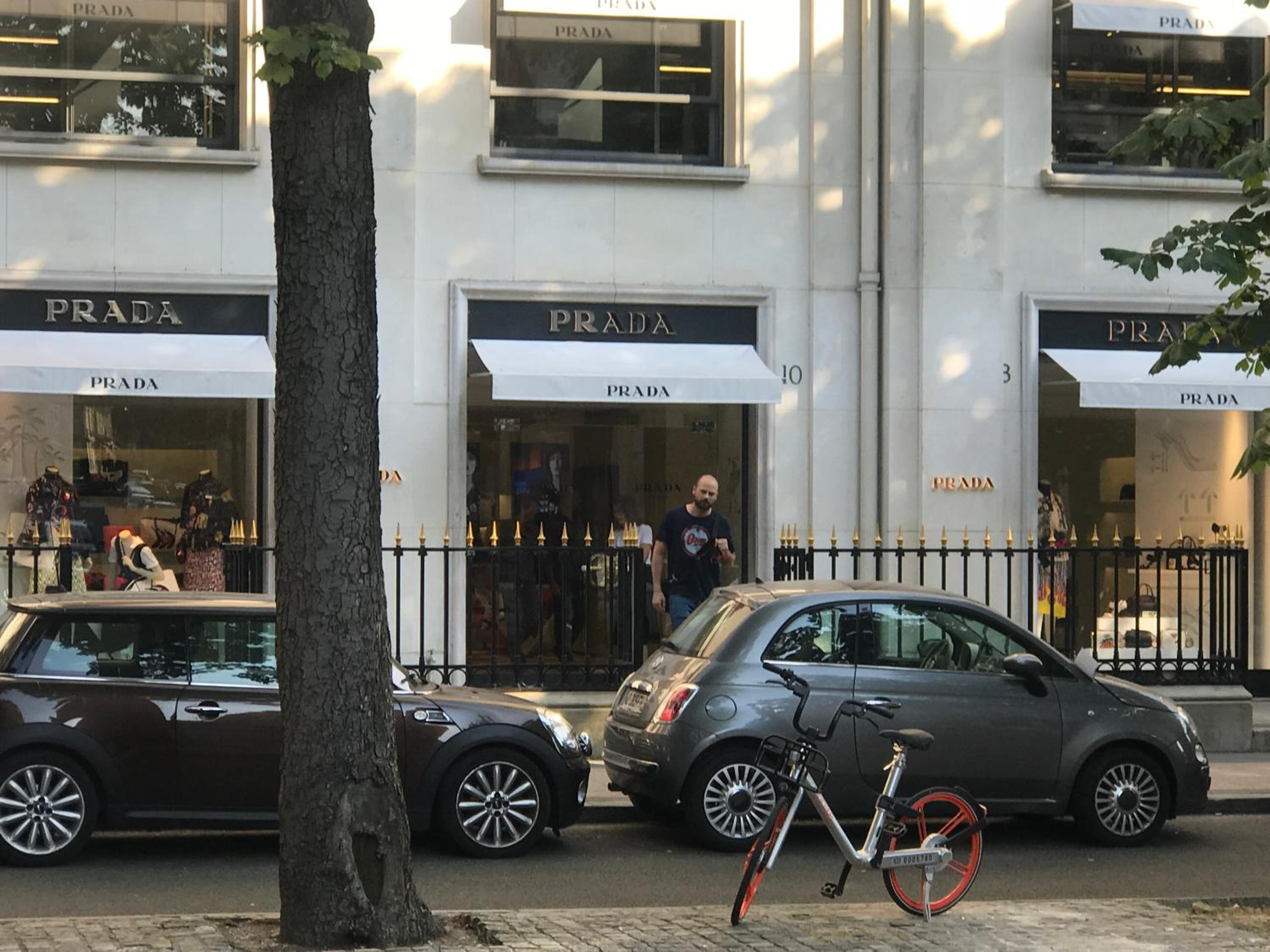 21a Maréchal FOCH Avenue Paris CHAMPS-ELYSÉES