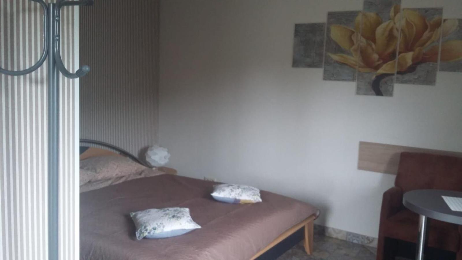 Photo 33