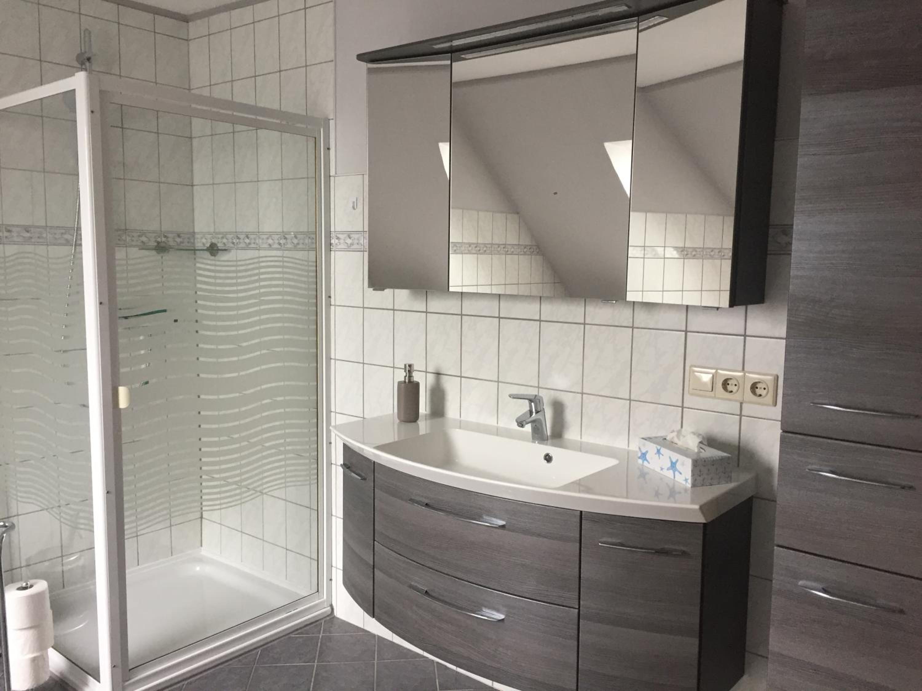 Ferienwohnung Geli en Tönning — bathroom