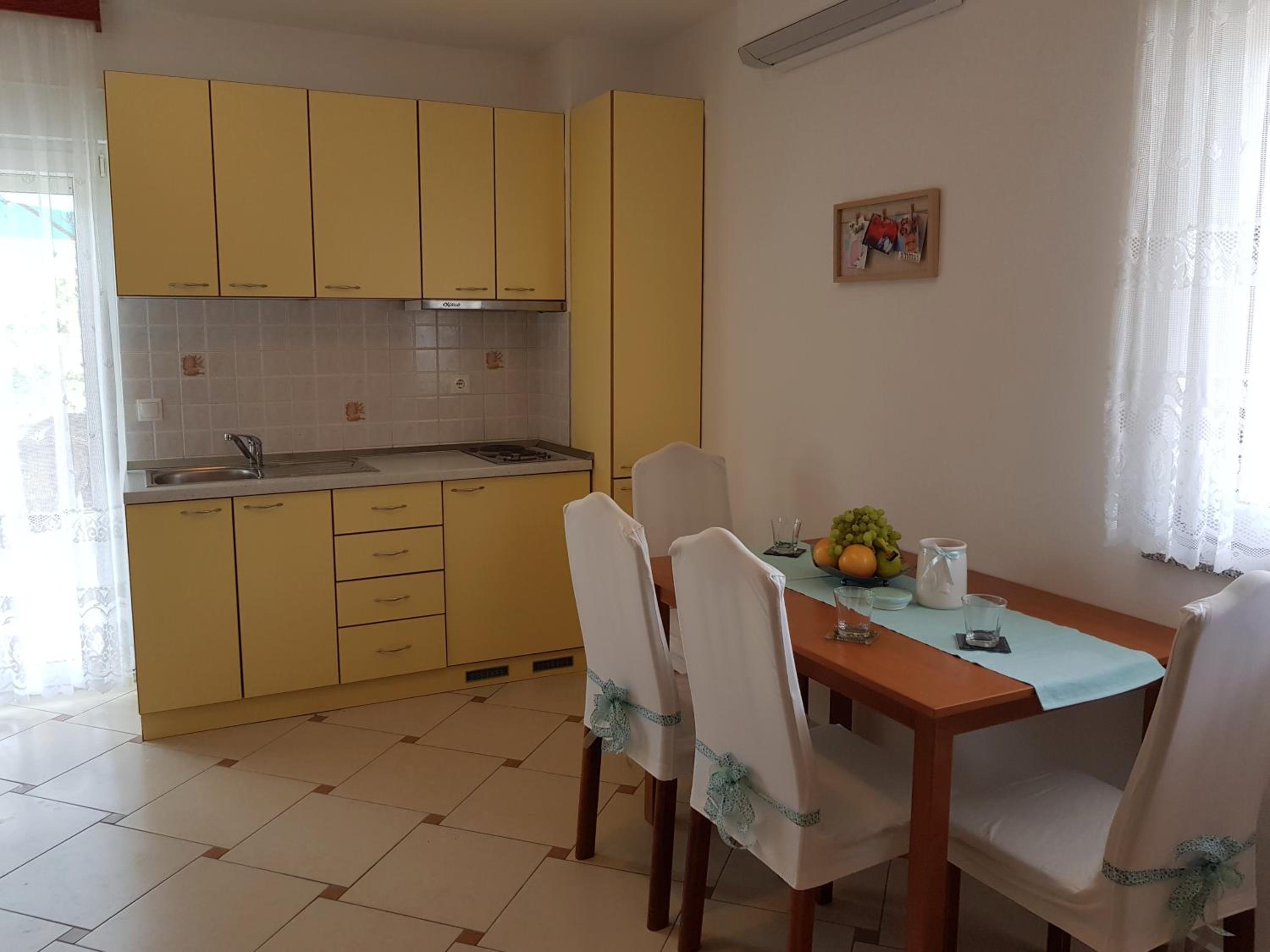 Apartments Mrkonja