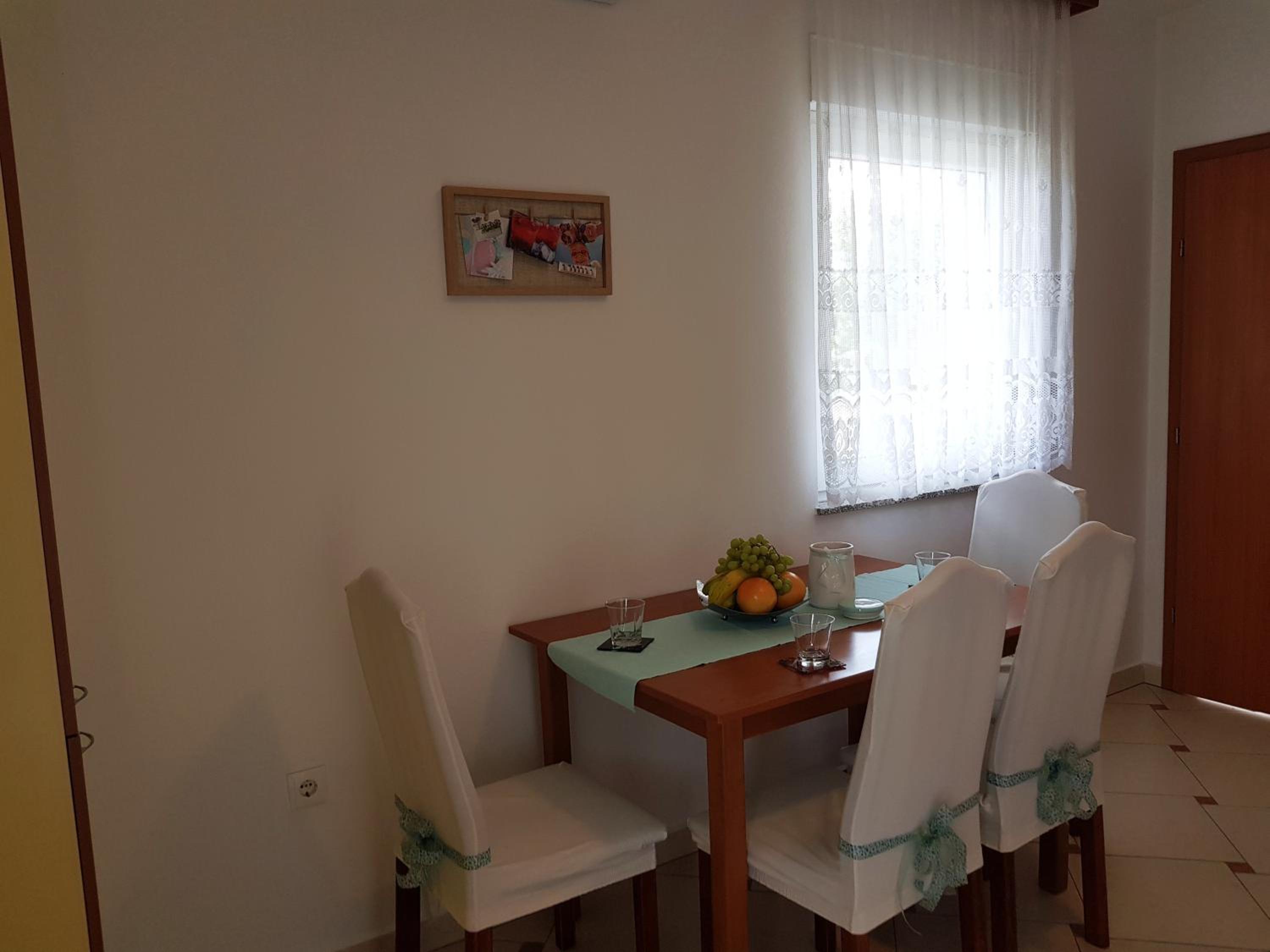 Apartments Mrkonja