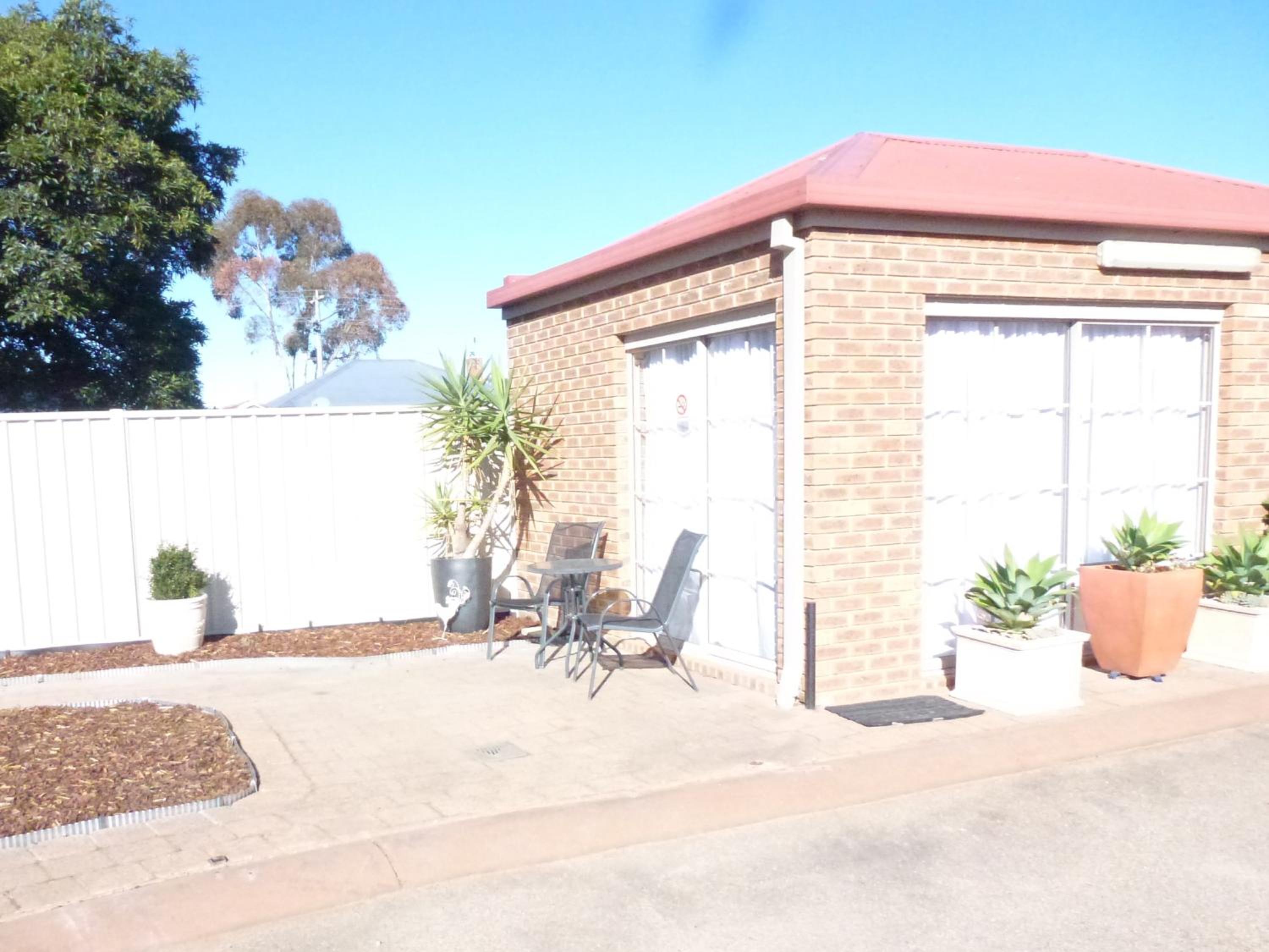 Colonial Motor Inn Bairnsdale Golden Chain Property