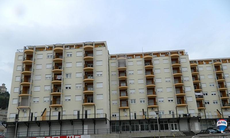 Bella Vista