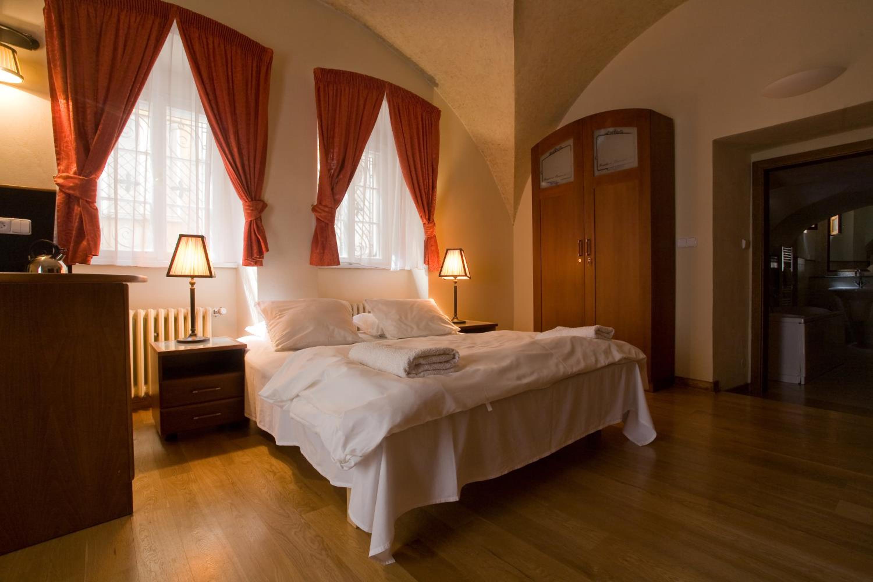 Residence Thunovska