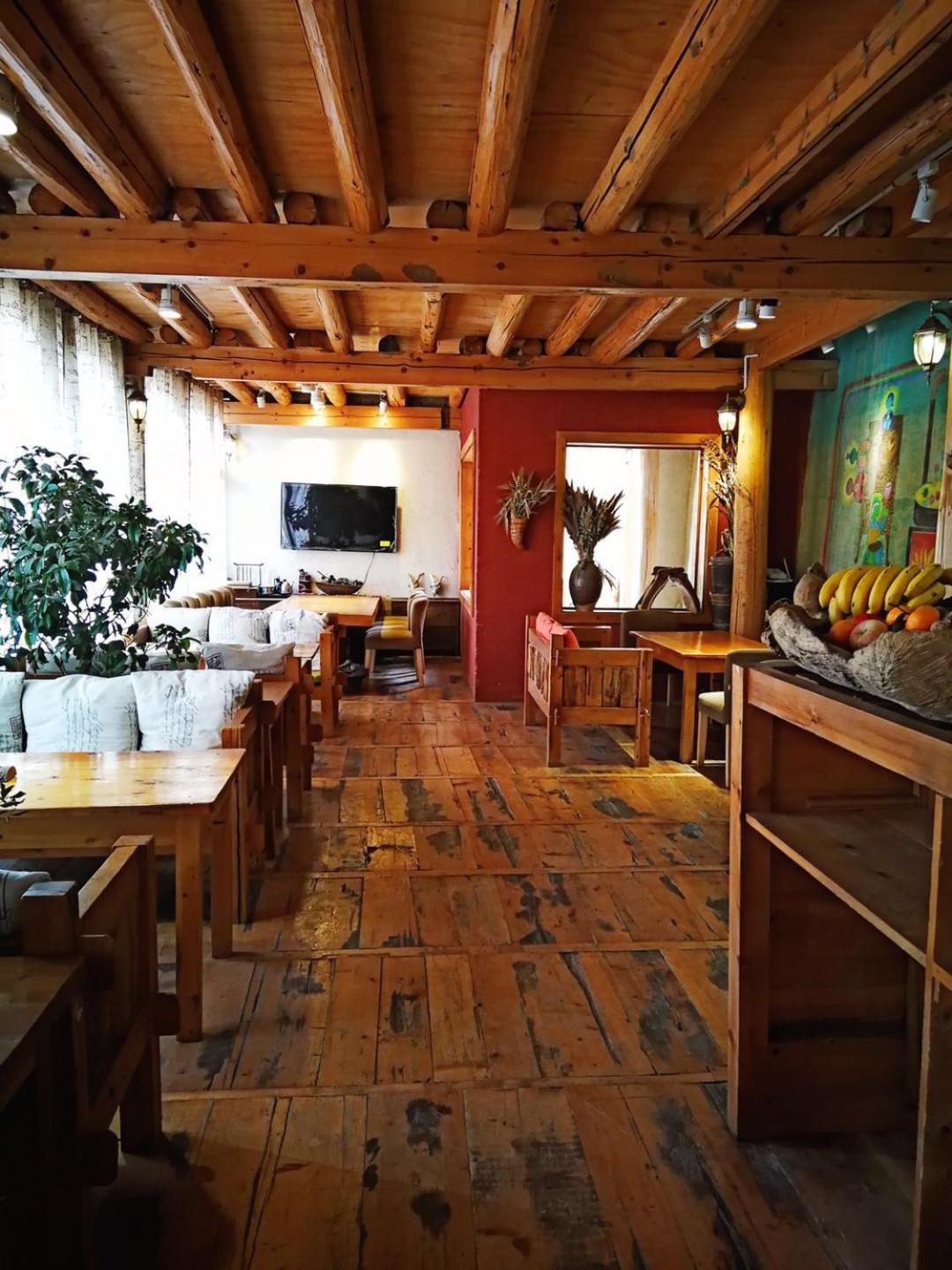 Courtyard Shangri-la 藏舍小院
