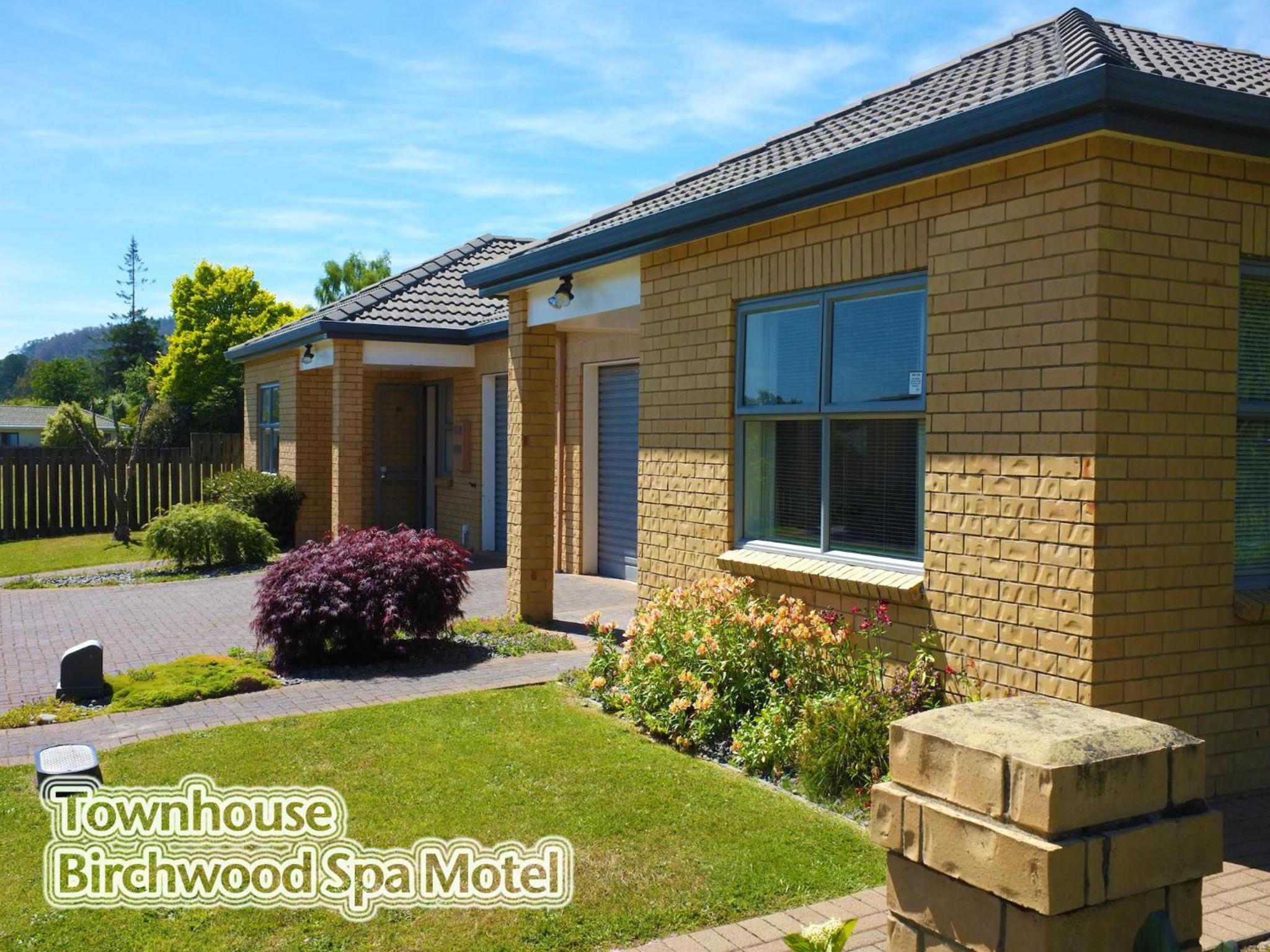 Birchwood Spa Motel