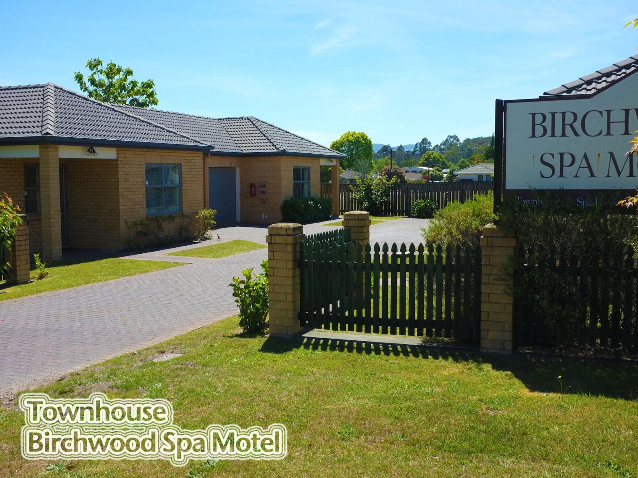 Birchwood Spa Motel