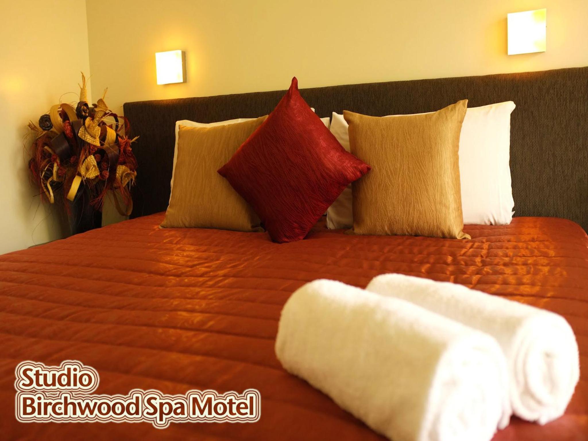 Birchwood Spa Motel
