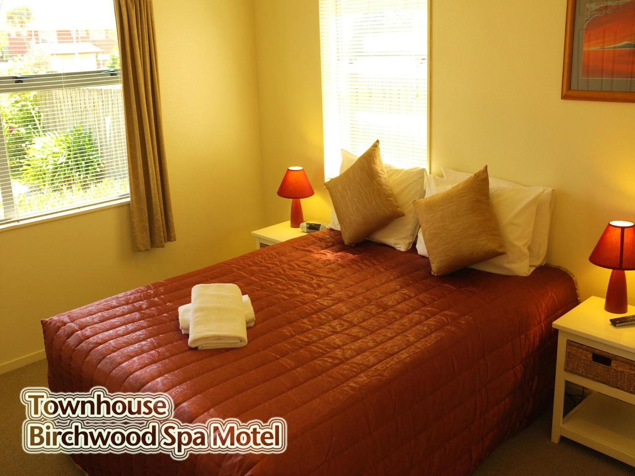 Birchwood Spa Motel