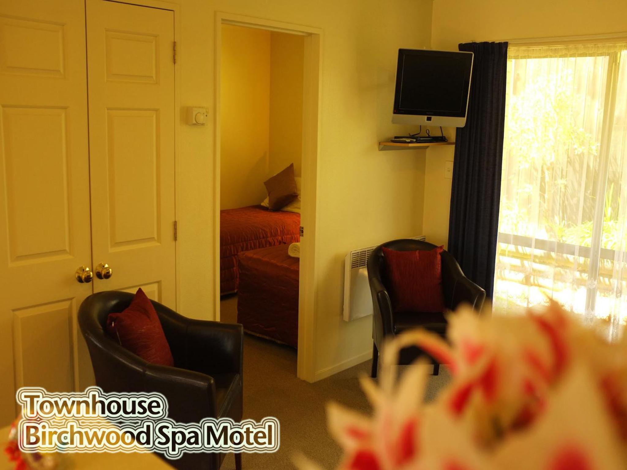 Birchwood Spa Motel