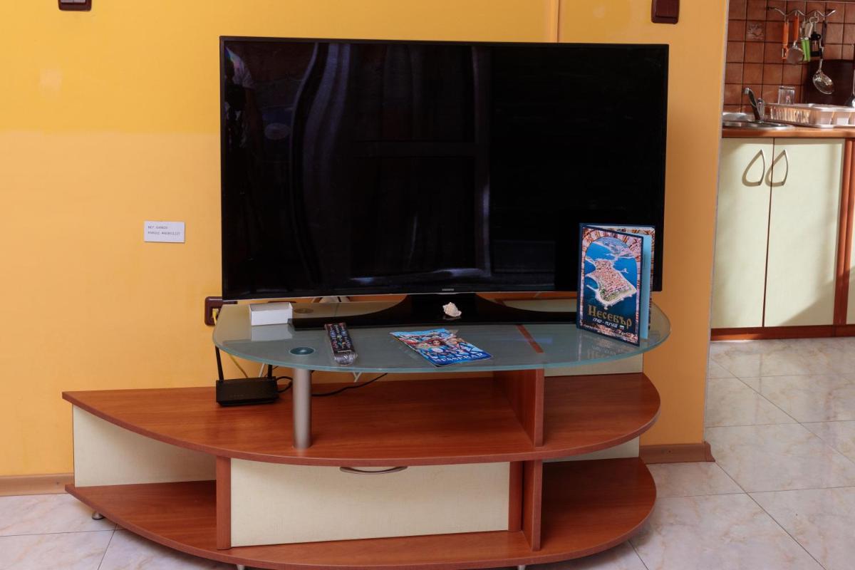 Photo 6