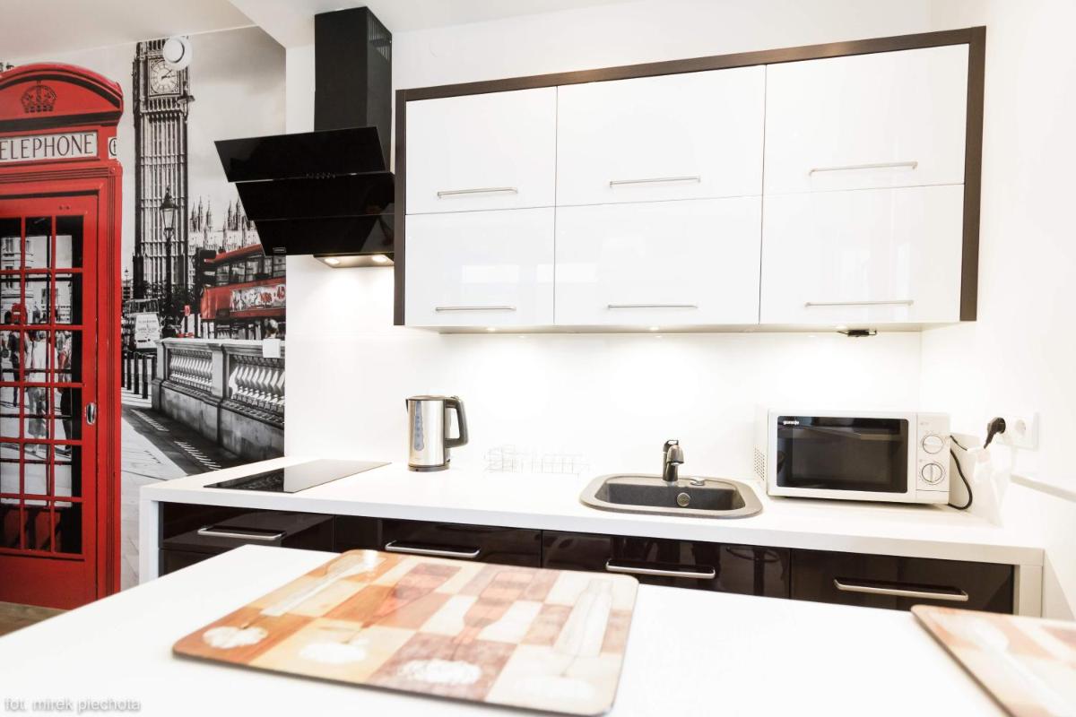 P&O Serviced Apartments FABRYCZNA