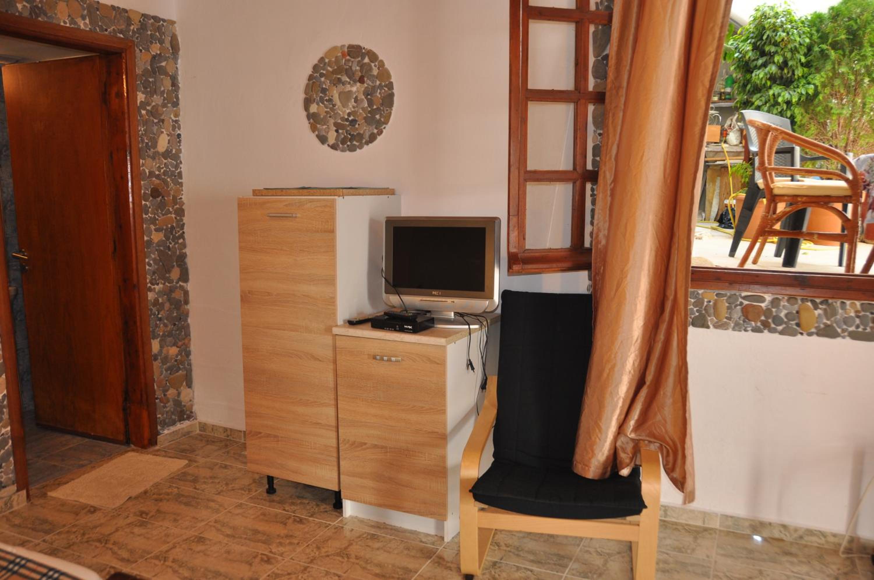 Beach Studio next to the center view 4