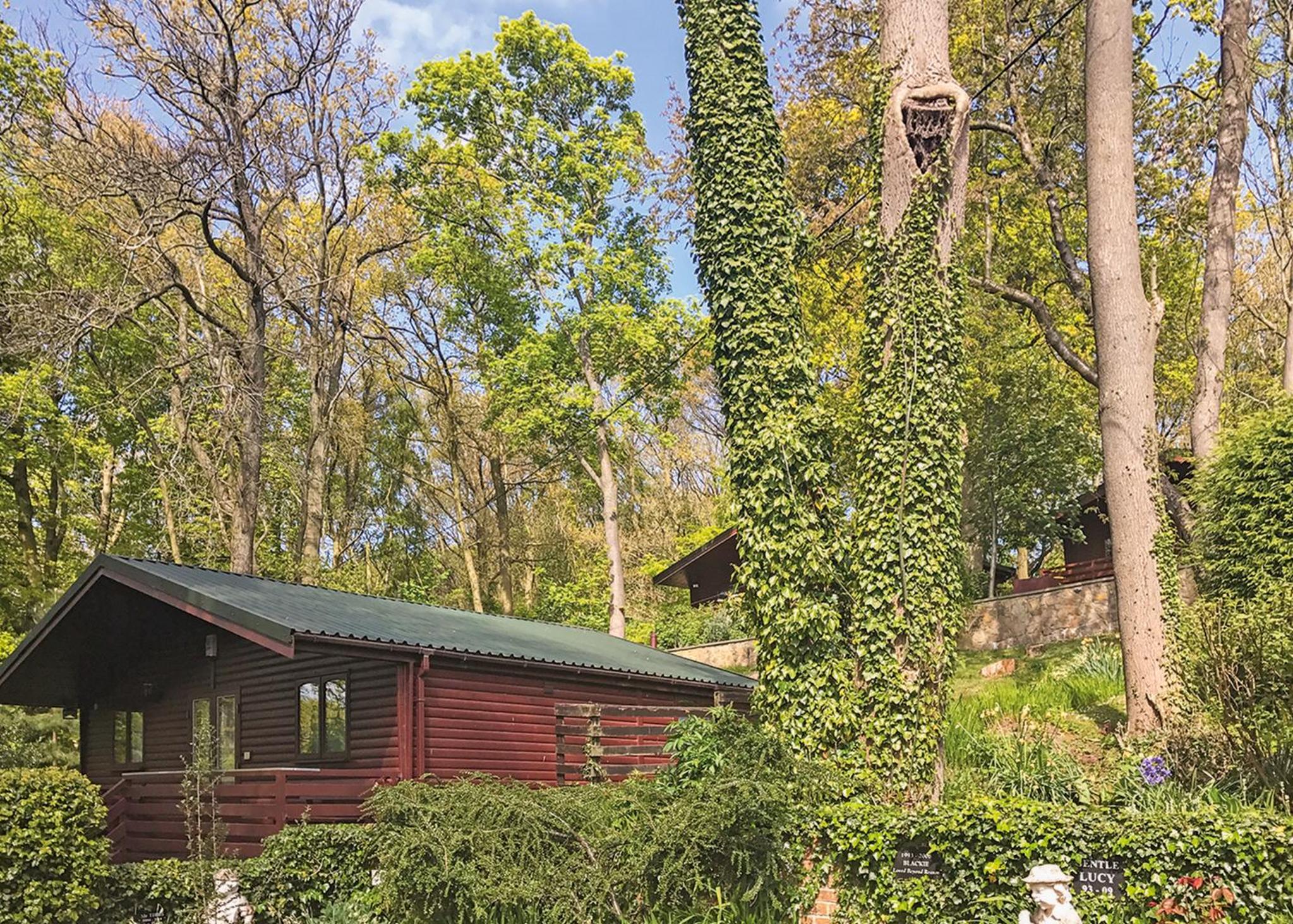 Hideaway Lodges