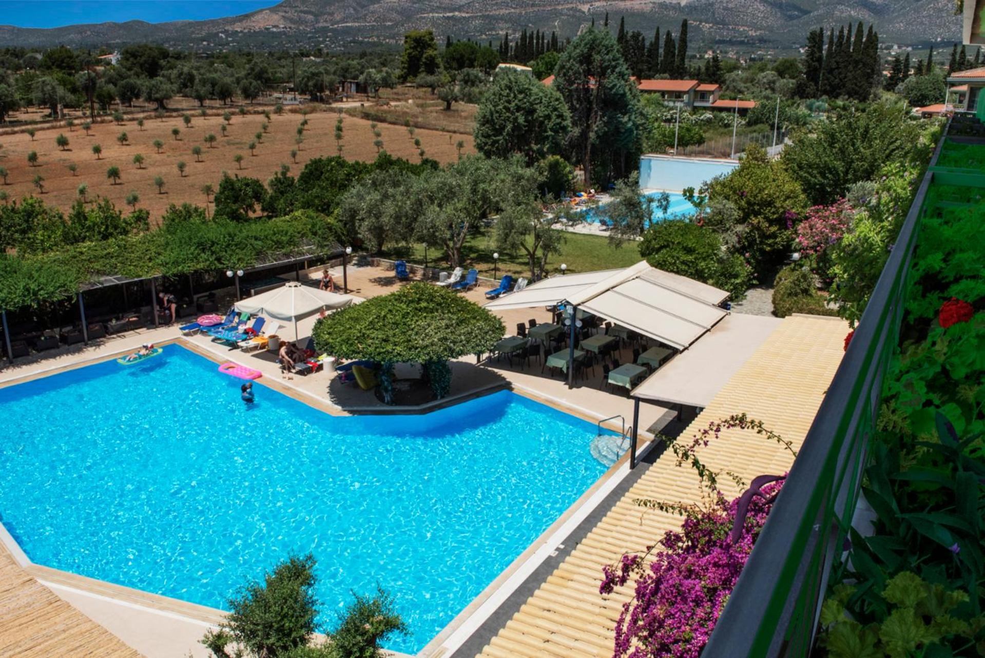 swimming pool