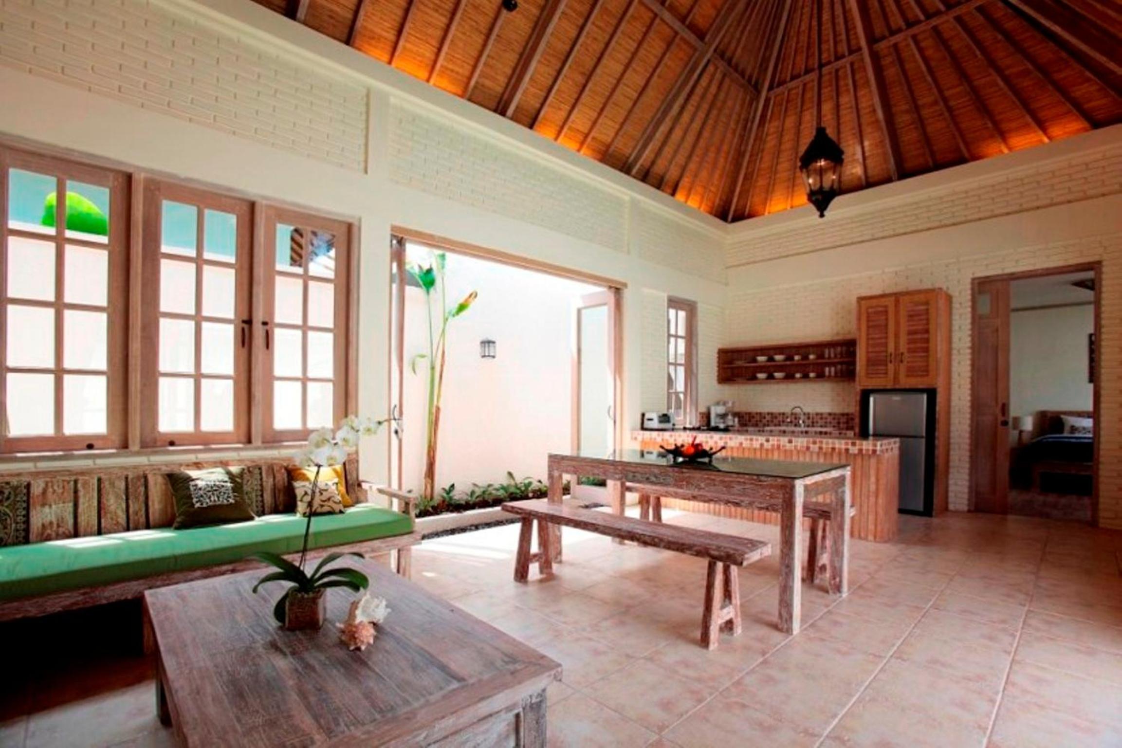 Artemis Villa Hotel