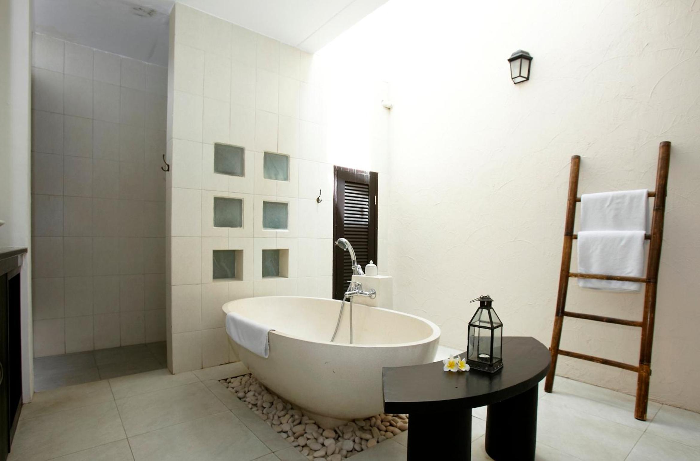 Artemis Villa Hotel
