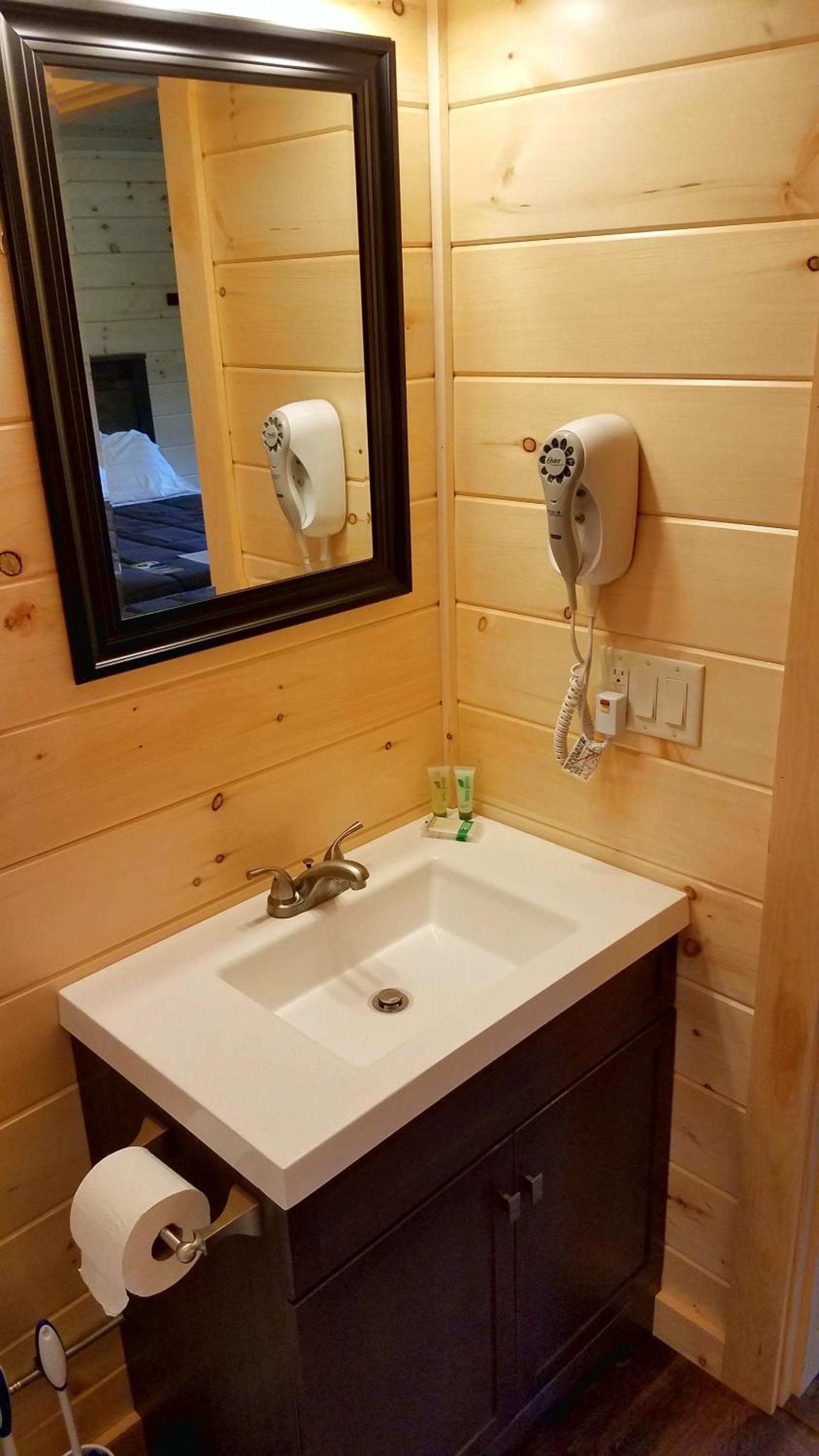Abbot Trailside Lodging