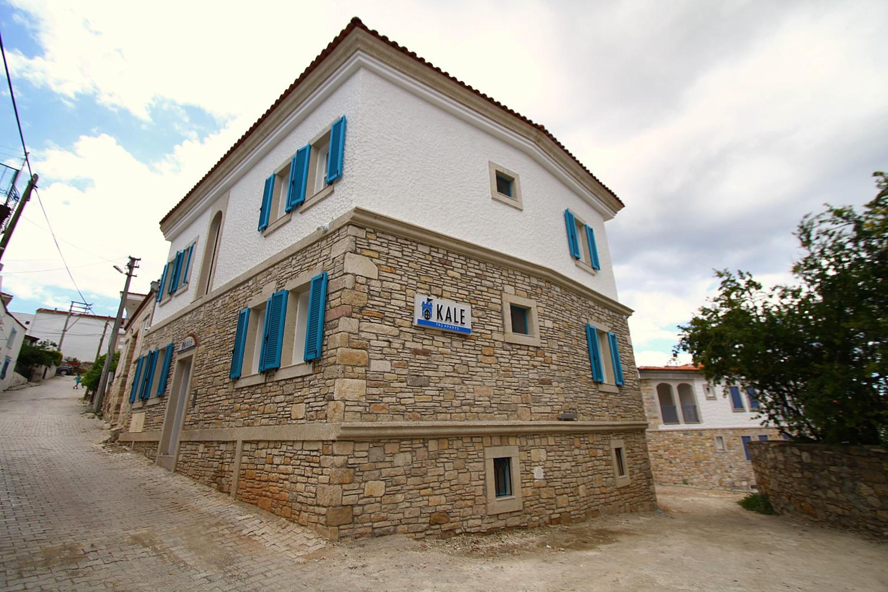 Çeşme Kale Taş Apart - Image 50