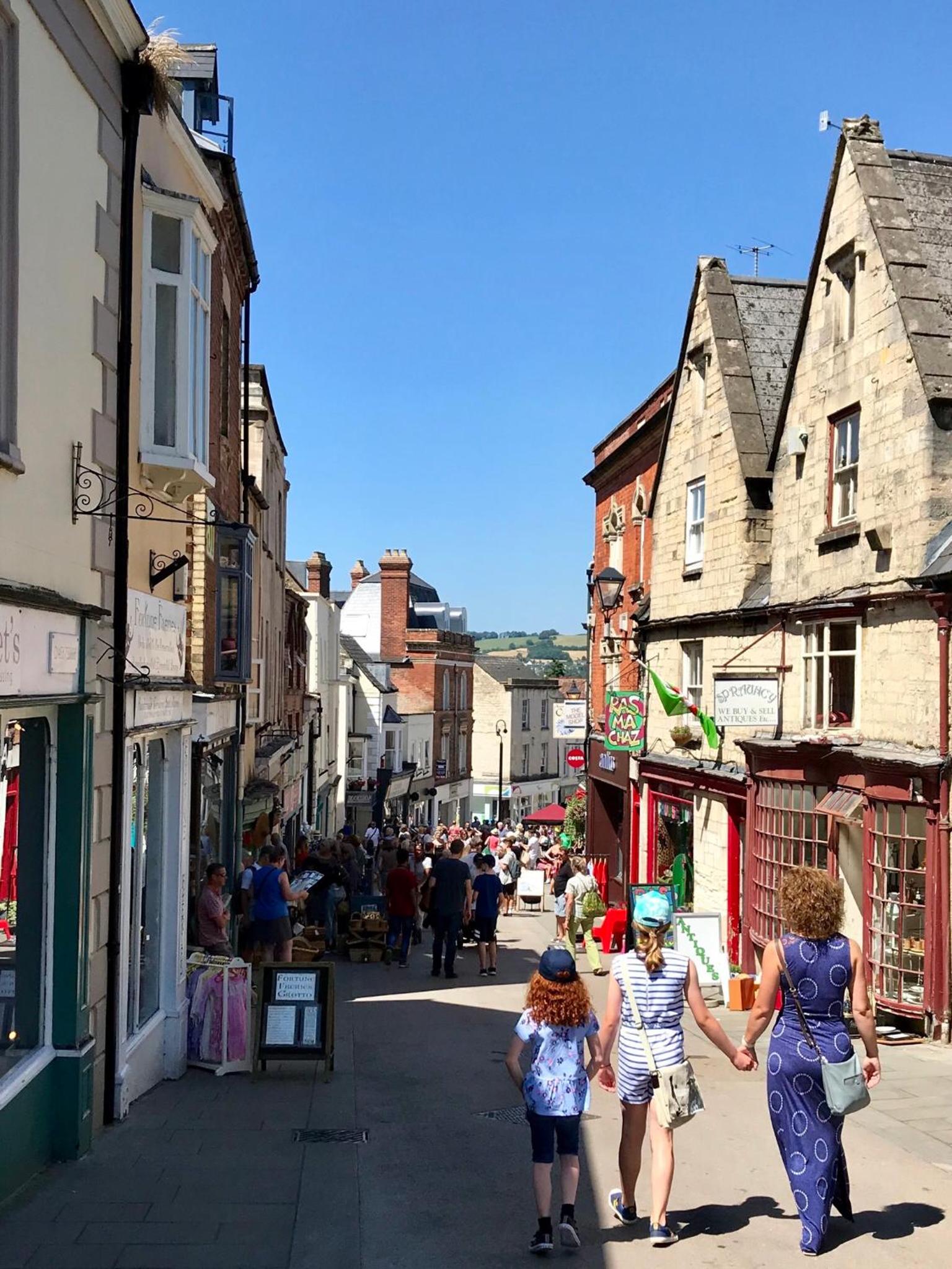 Stroud Vacations - Upper Highview - Self Catering Apartment, fpventures Stroud - Property Image 7