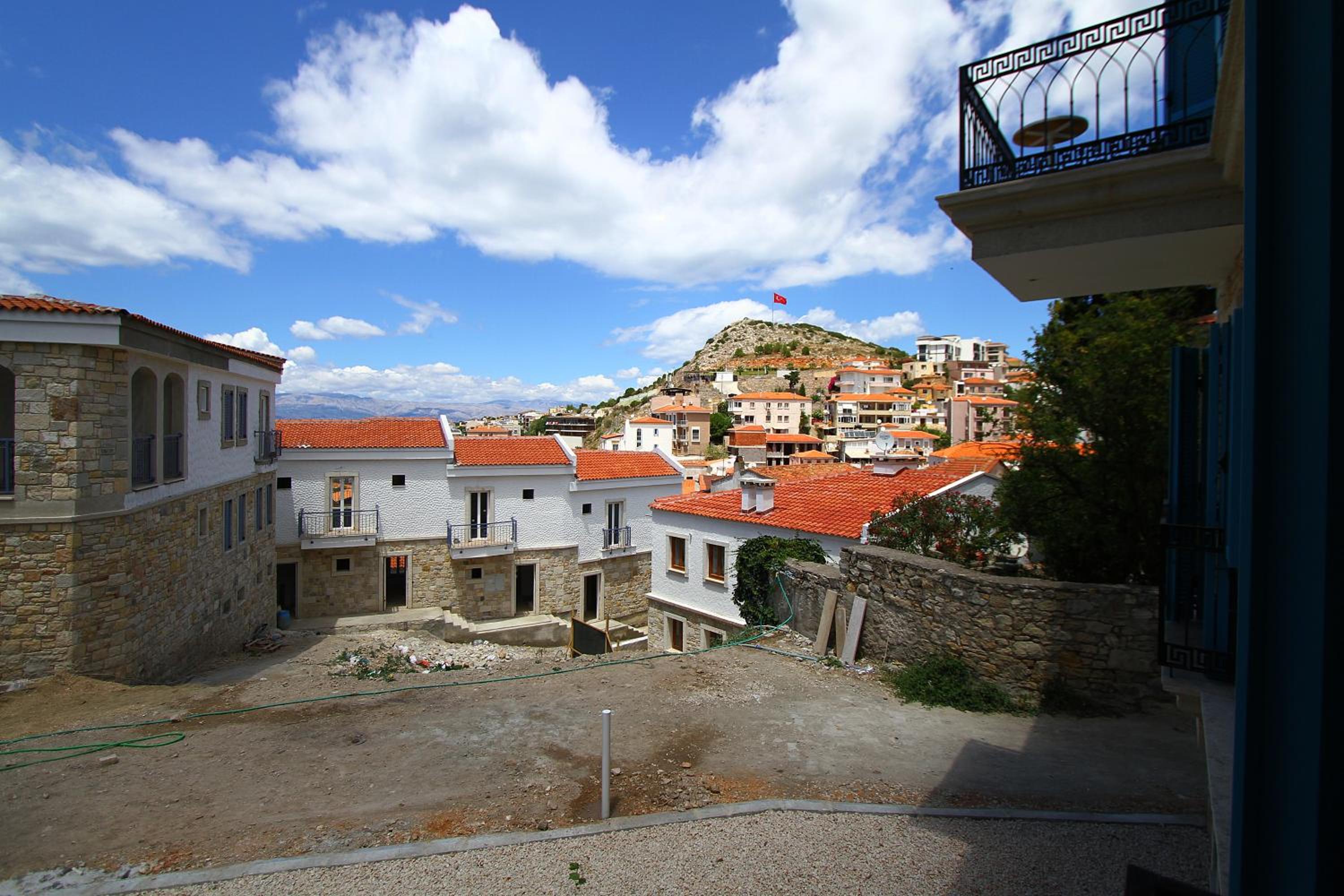 Çeşme Kale Taş Apart - Image 21
