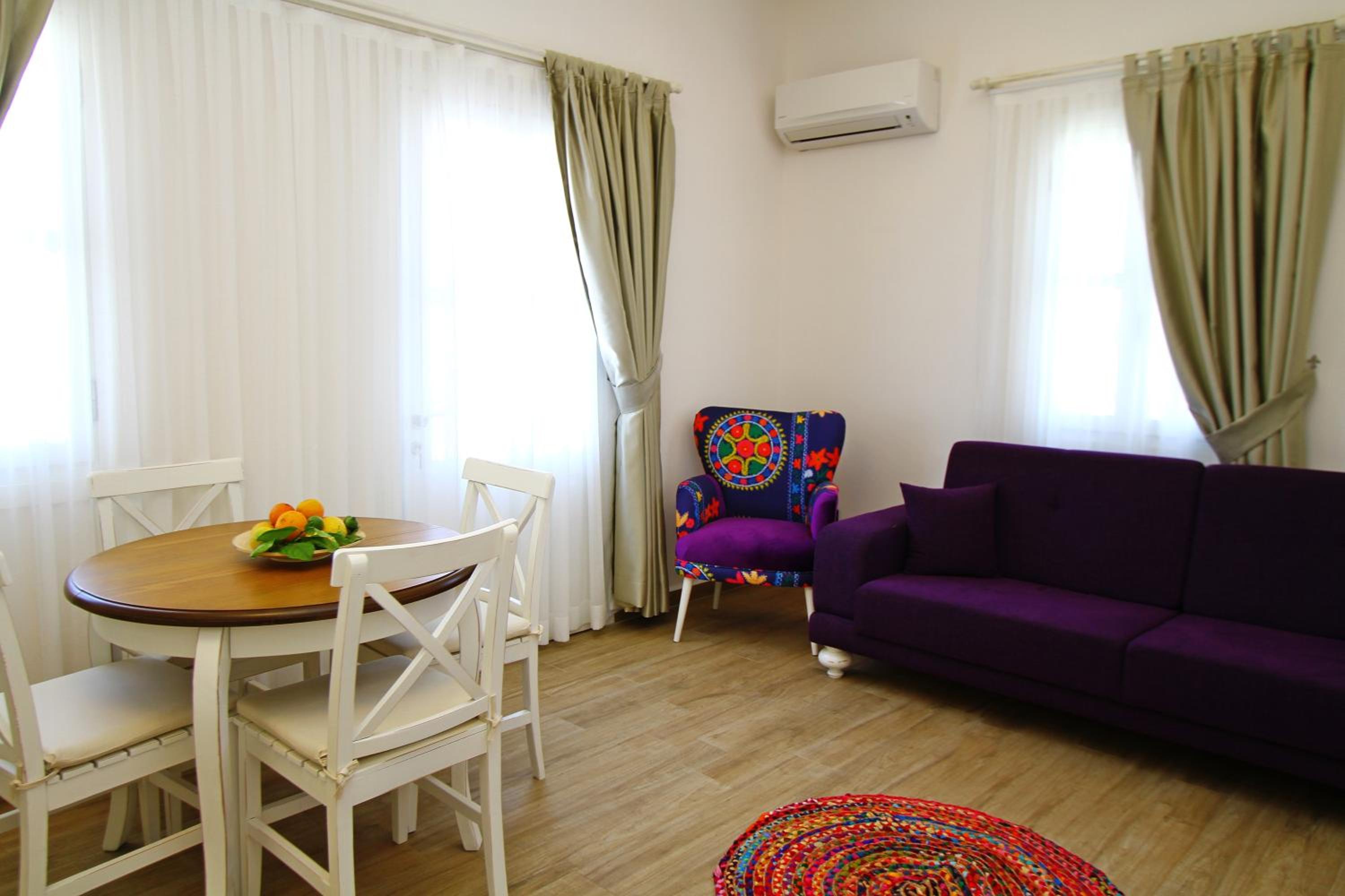 Çeşme Kale Taş Apart - Image 20